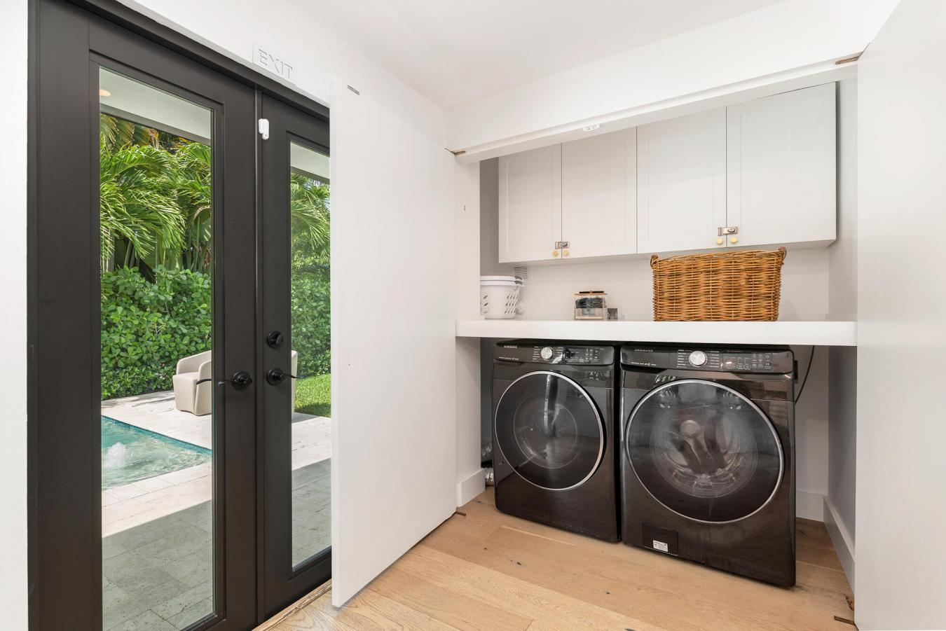 West Palm Beach, Florida, 33405, United States, 3 Bedrooms Bedrooms, ,2 BathroomsBathrooms,Residential,For Sale,2049614