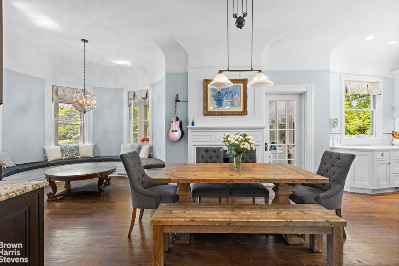 Rutherford, New Jersey, 07070, United States, 6 Bedrooms Bedrooms, ,3 BathroomsBathrooms,Residential,For Sale,2049612