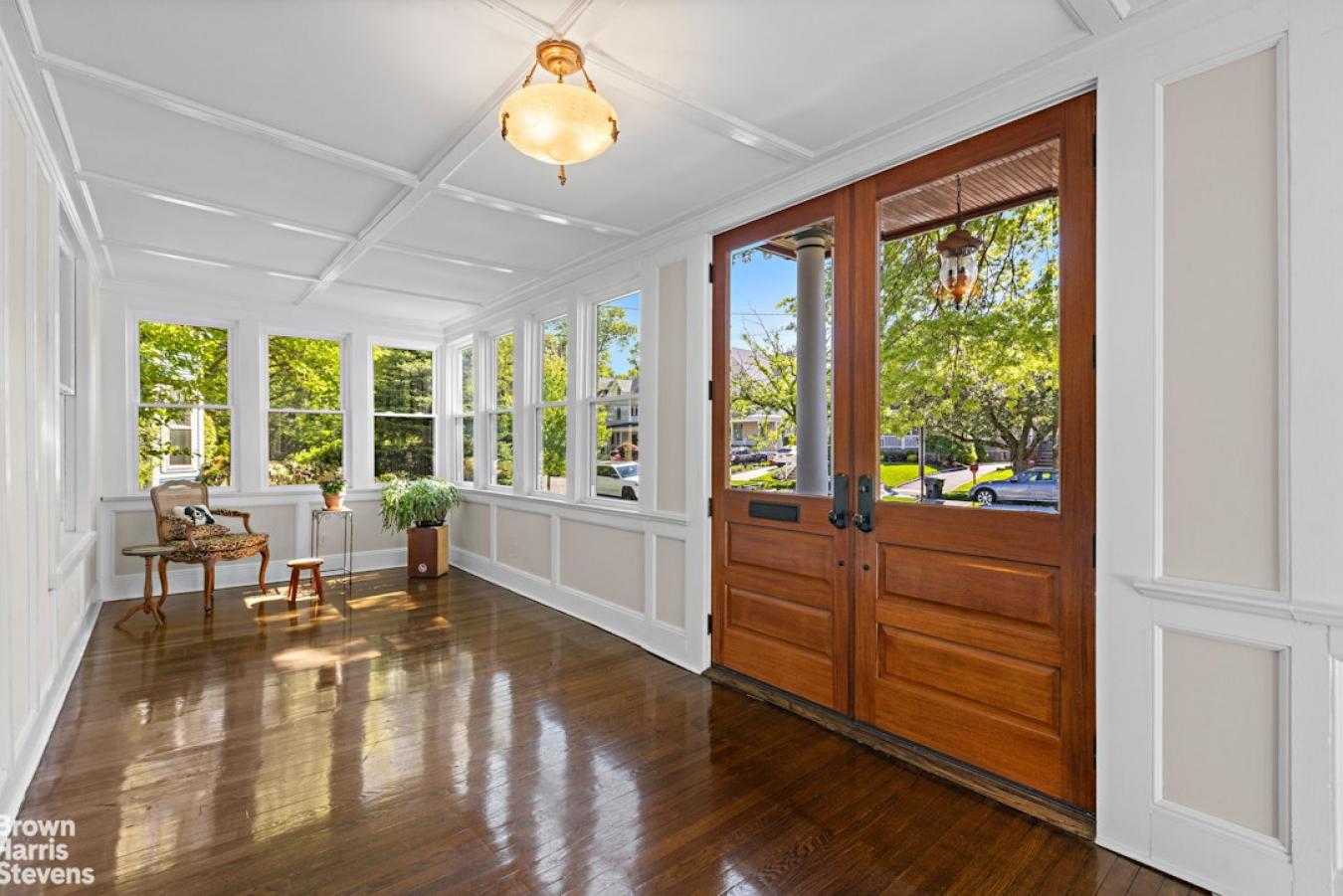 Rutherford, New Jersey, 07070, United States, 6 Bedrooms Bedrooms, ,3 BathroomsBathrooms,Residential,For Sale,2049612