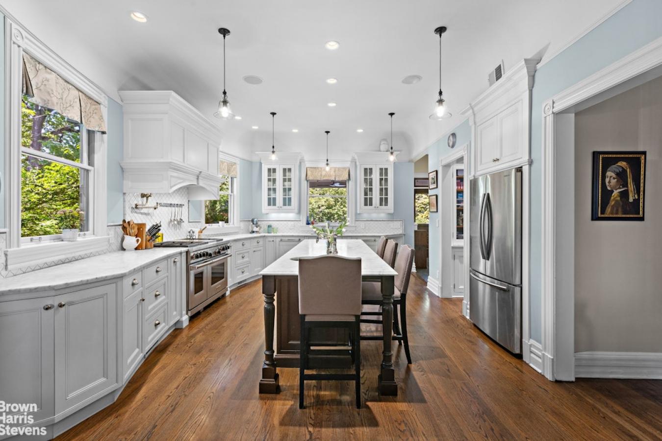 Rutherford, New Jersey, 07070, United States, 6 Bedrooms Bedrooms, ,3 BathroomsBathrooms,Residential,For Sale,2049612
