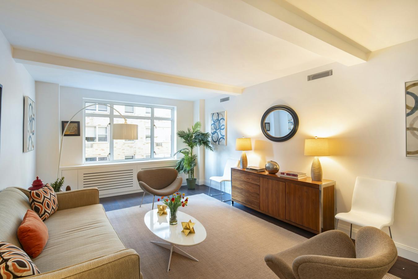New York, New York, 10075, United States, 2 Bedrooms Bedrooms, ,2 BathroomsBathrooms,Residential,For Sale,2049611