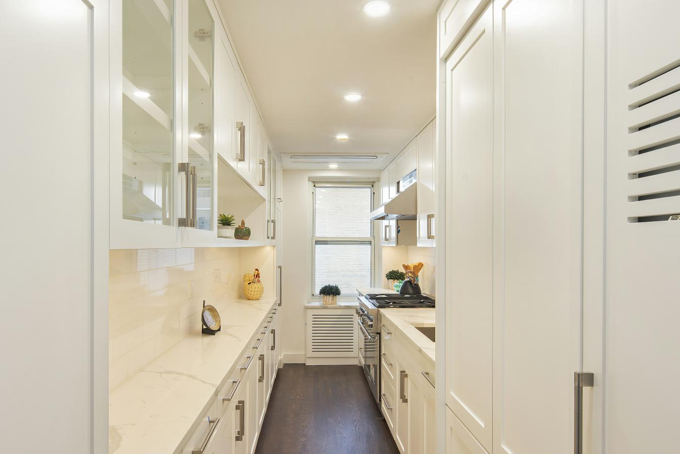 New York, New York, 10075, United States, 2 Bedrooms Bedrooms, ,2 BathroomsBathrooms,Residential,For Sale,2049611