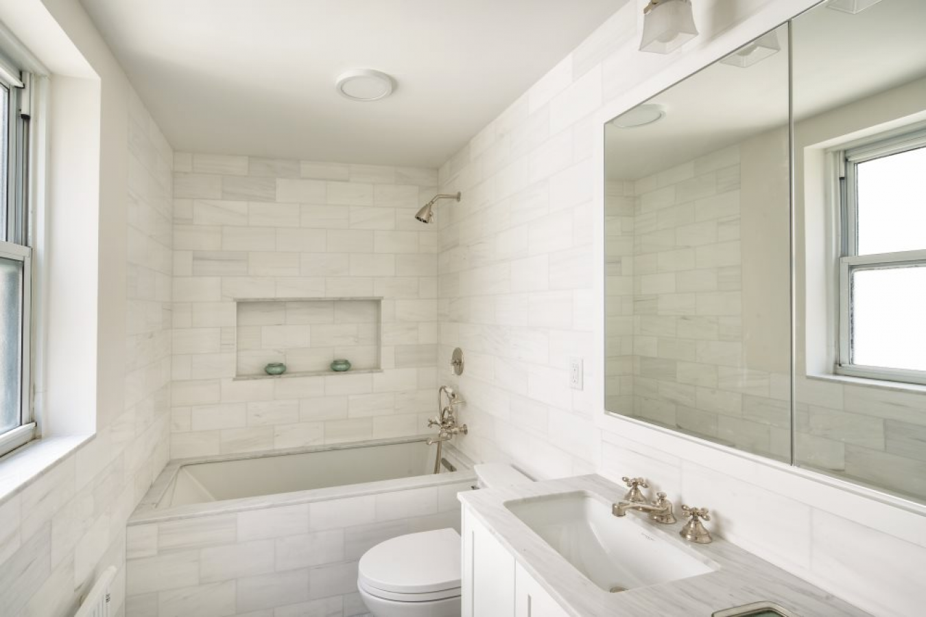 New York, New York, 10075, United States, 2 Bedrooms Bedrooms, ,2 BathroomsBathrooms,Residential,For Sale,2049611