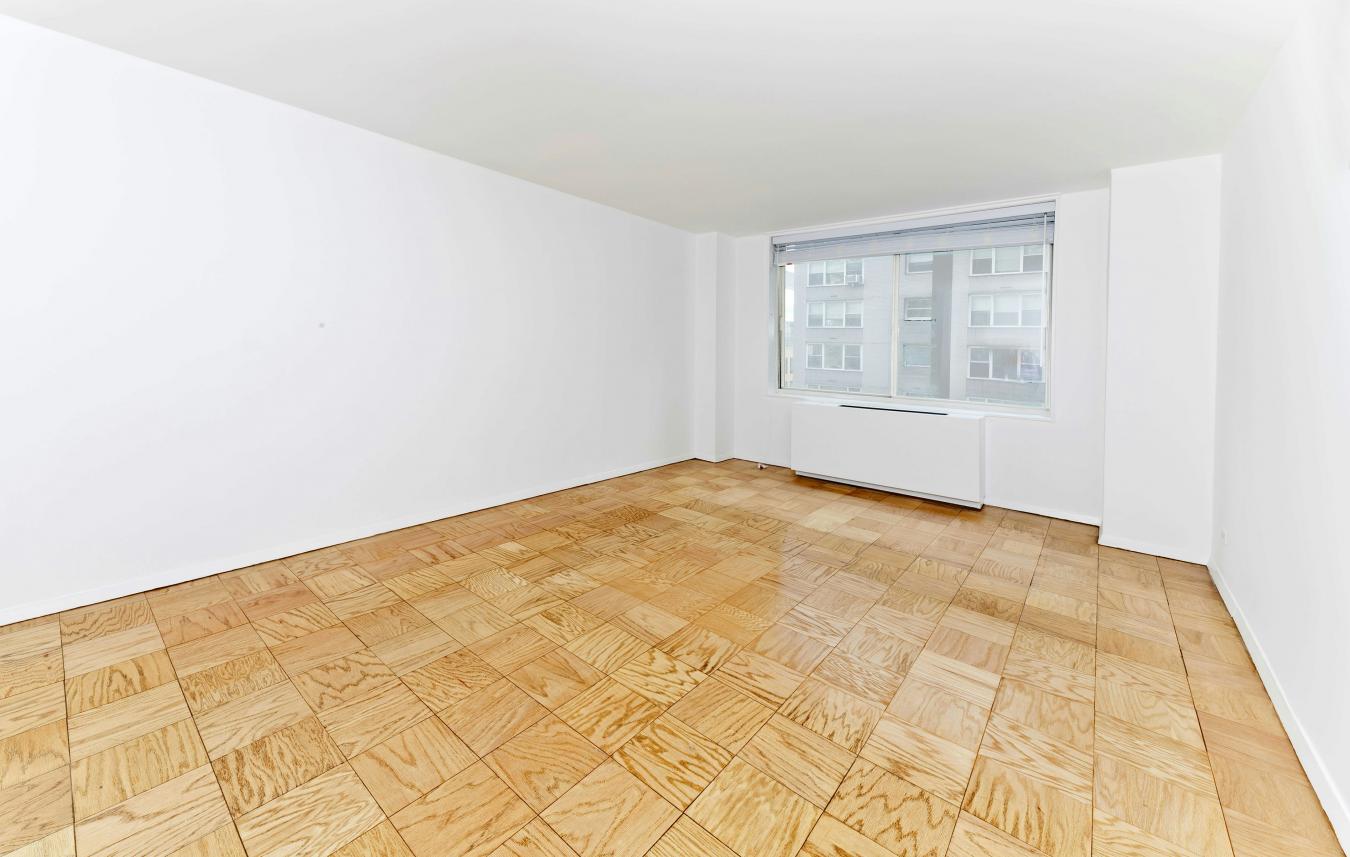 New York, New York, 10065, United States, 2 Bedrooms Bedrooms, ,2 BathroomsBathrooms,Residential,For Sale,2049610