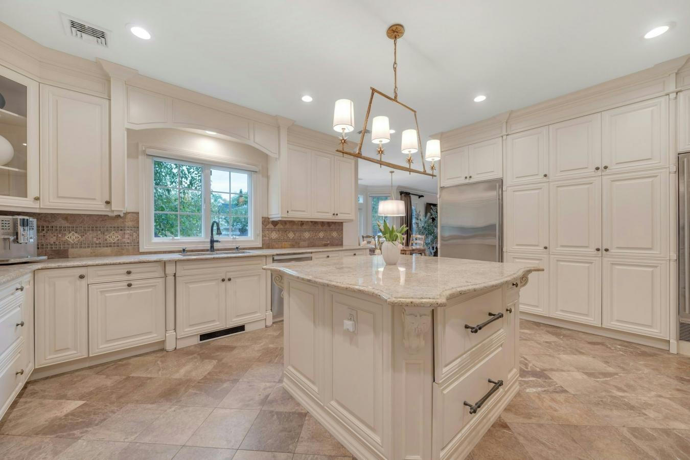 Asbury Park, New Jersey, 07675, United States, 5 Bedrooms Bedrooms, ,3 BathroomsBathrooms,Residential,For Sale,2049608