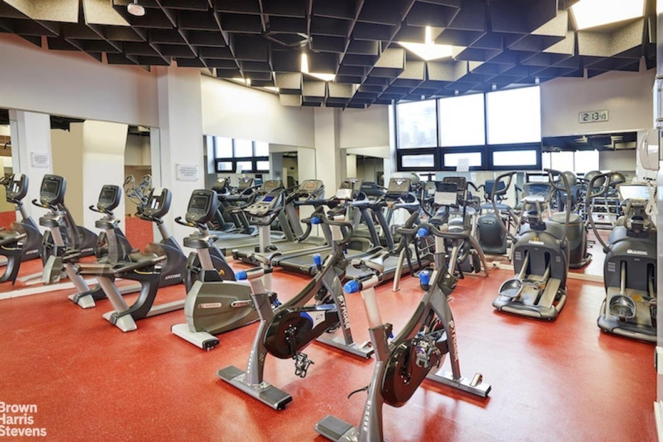 New York, New York, 10017, United States, 2 Bedrooms Bedrooms, ,2 BathroomsBathrooms,Residential,For Sale,2049605