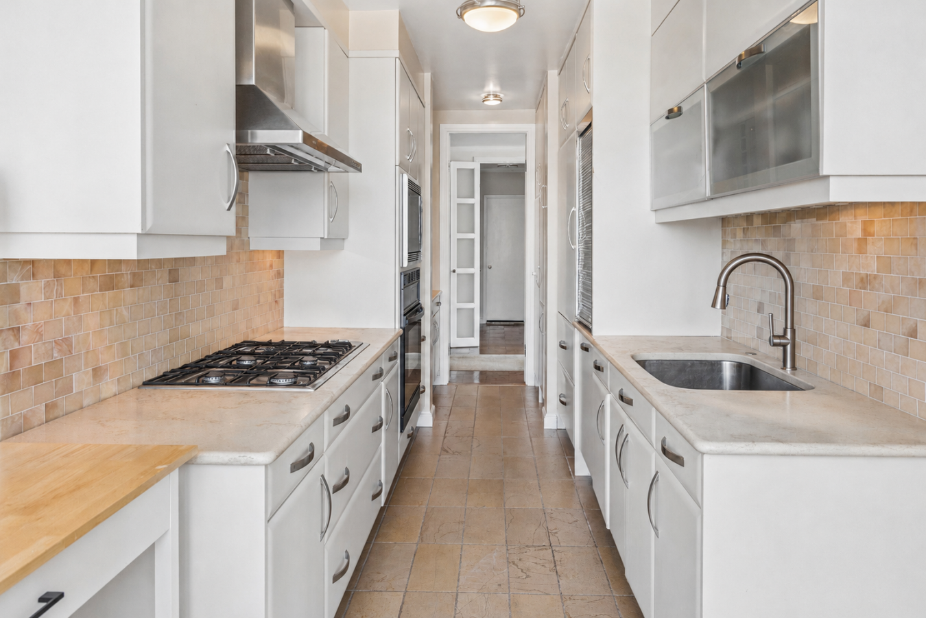 New York, New York, 10017, United States, 2 Bedrooms Bedrooms, ,2 BathroomsBathrooms,Residential,For Sale,2049605