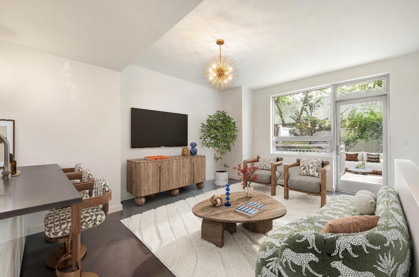 New York, New York, 10036, United States, 2 Bedrooms Bedrooms, ,2 BathroomsBathrooms,Residential,For Sale,2049604