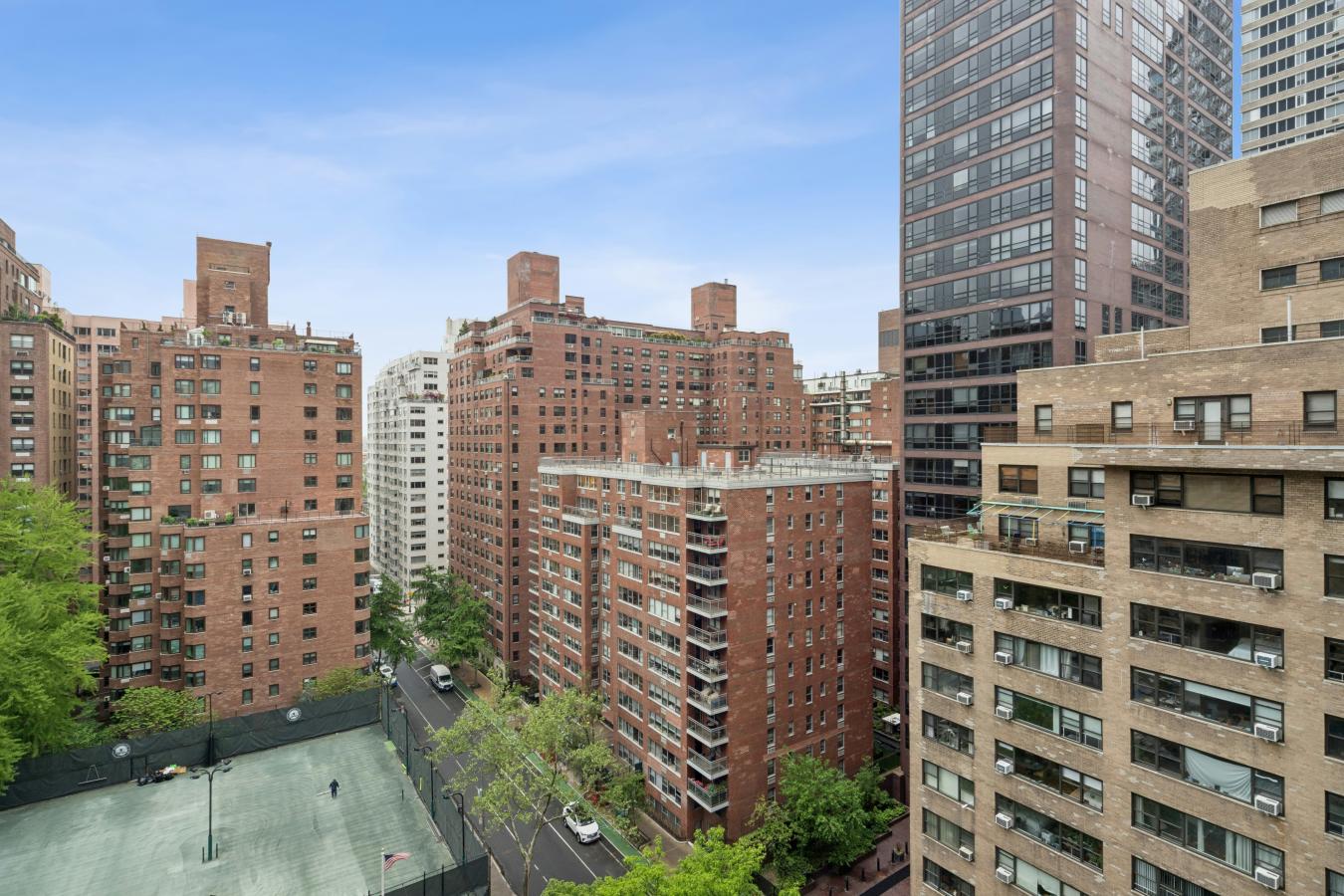 New York, New York, 10022, United States, 3 Bedrooms Bedrooms, ,3 BathroomsBathrooms,Residential,For Sale,2049602