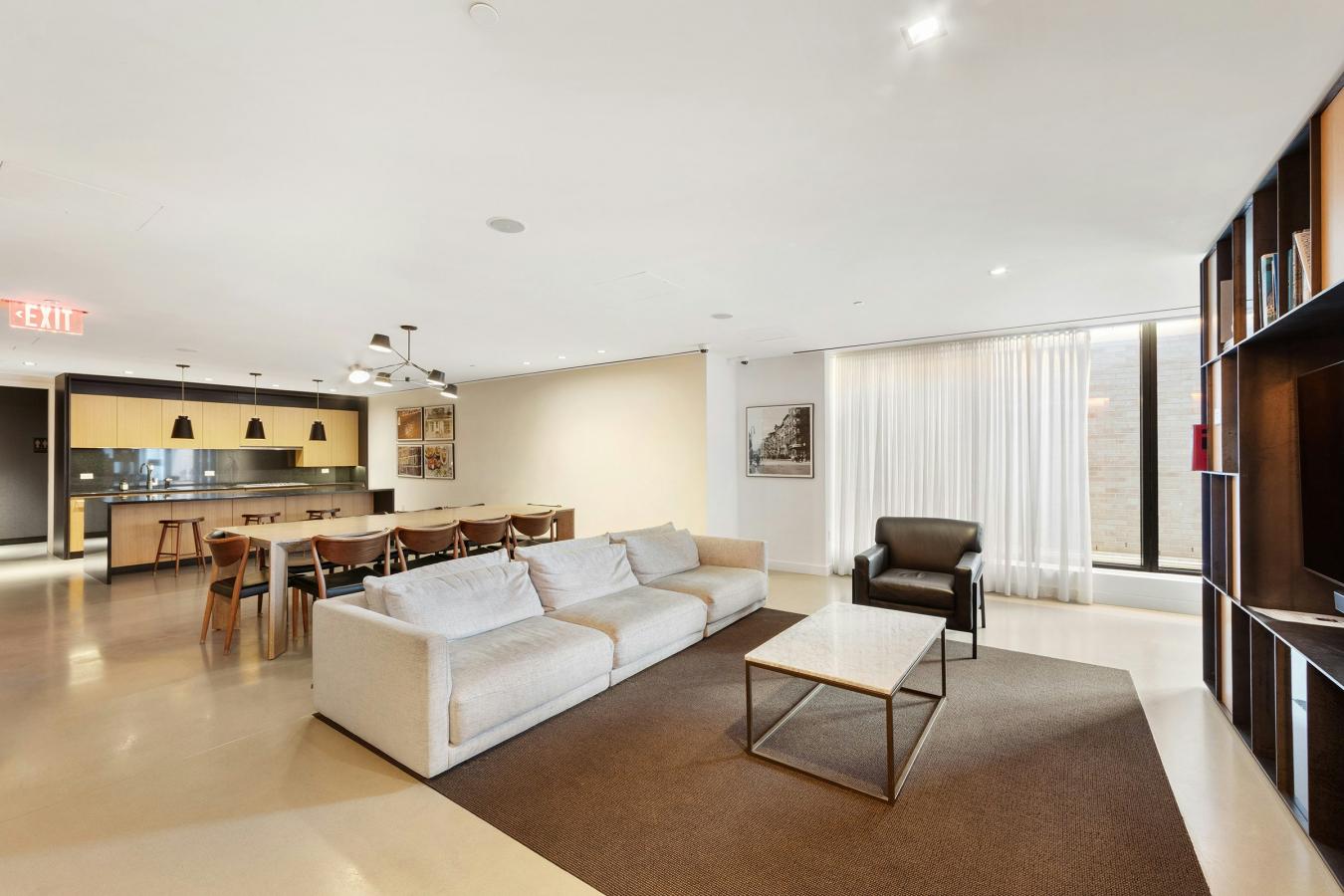 Lower East Side, New York, 10002, United States, 1 Bedroom Bedrooms, ,1 BathroomBathrooms,Residential,For Sale,2049599