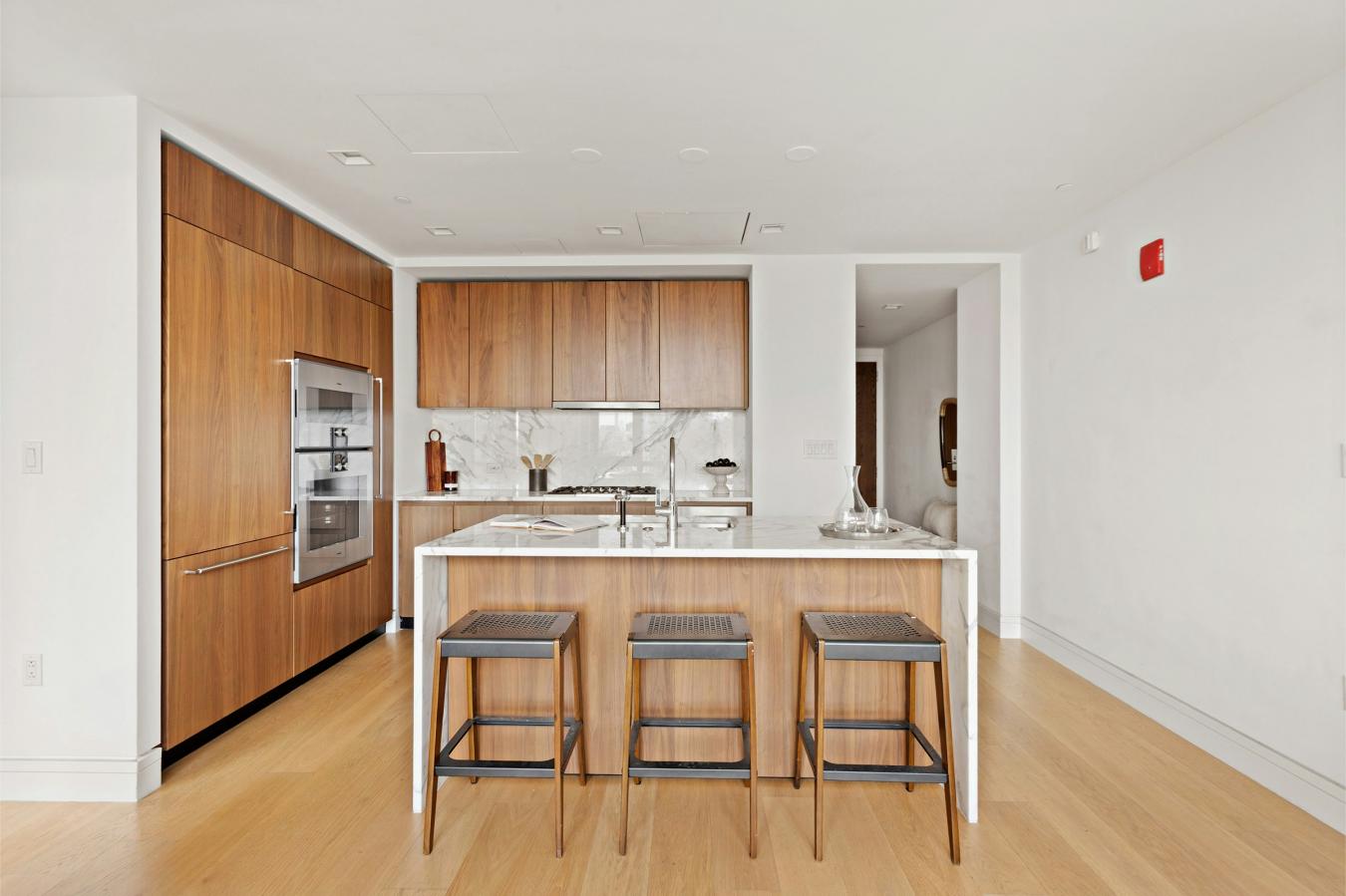 Lower East Side, New York, 10002, United States, 1 Bedroom Bedrooms, ,1 BathroomBathrooms,Residential,For Sale,2049599