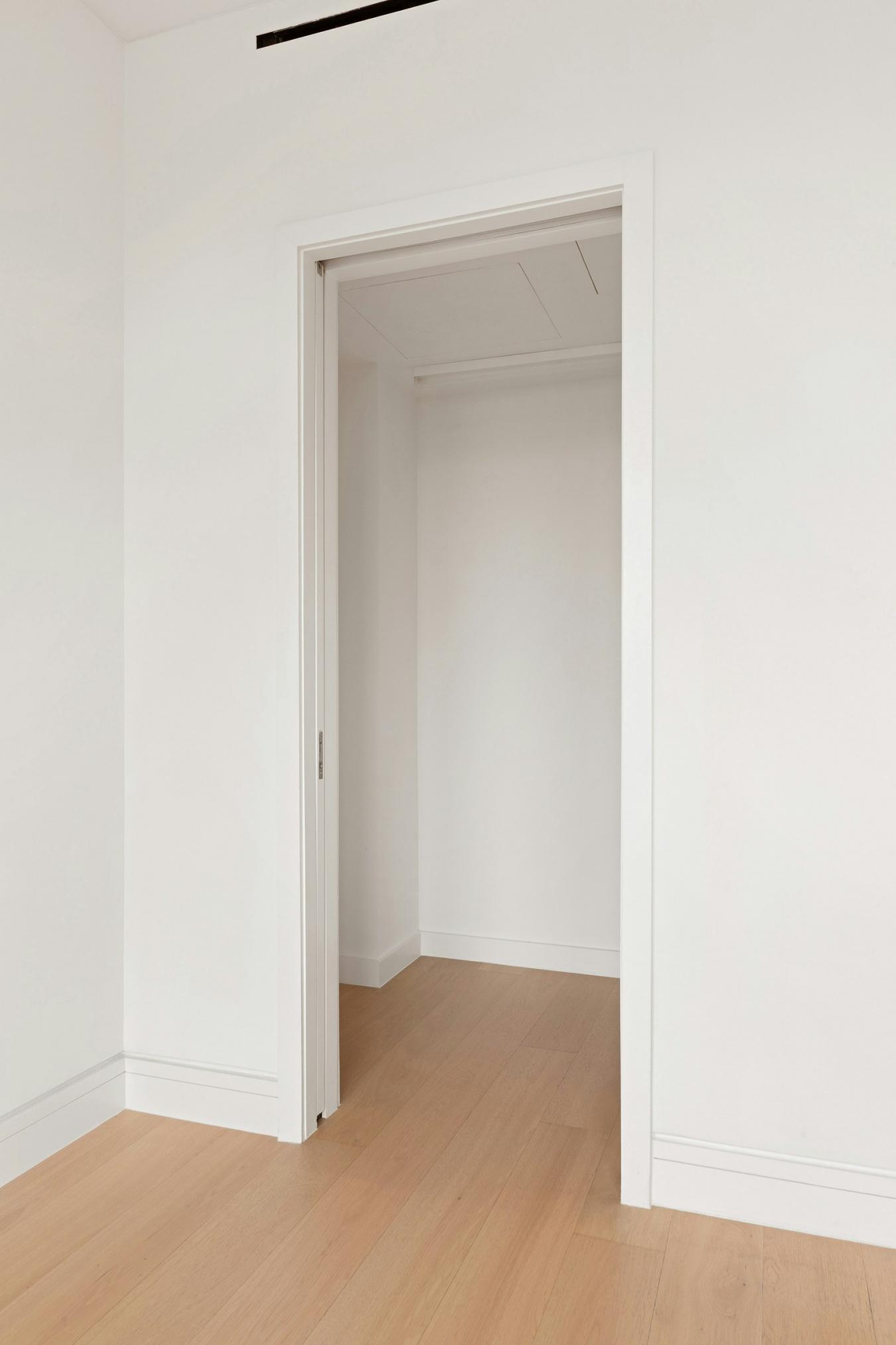 Lower East Side, New York, 10002, United States, 1 Bedroom Bedrooms, ,1 BathroomBathrooms,Residential,For Sale,2049599
