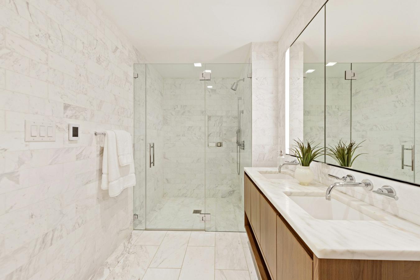 Lower East Side, New York, 10002, United States, 1 Bedroom Bedrooms, ,1 BathroomBathrooms,Residential,For Sale,2049599