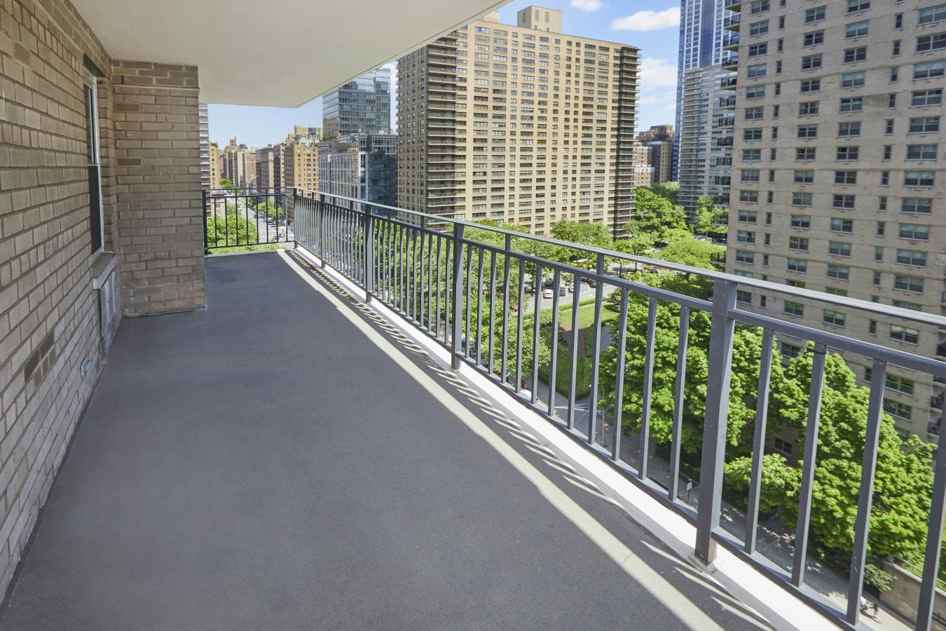 New York, New York, 10023, United States, 2 Bedrooms Bedrooms, ,2 BathroomsBathrooms,Residential,For Sale,2049598
