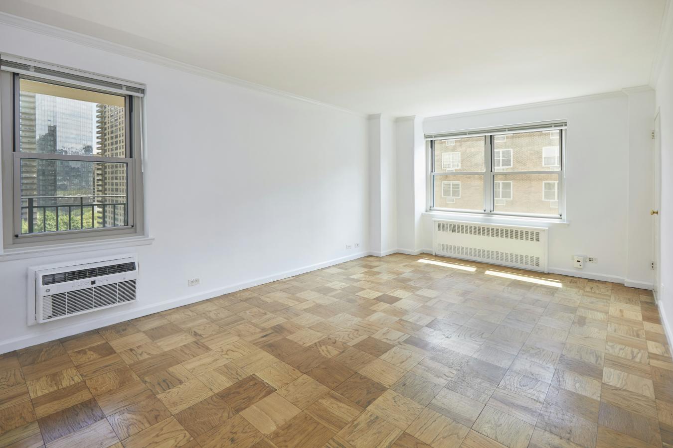 New York, New York, 10023, United States, 2 Bedrooms Bedrooms, ,2 BathroomsBathrooms,Residential,For Sale,2049598