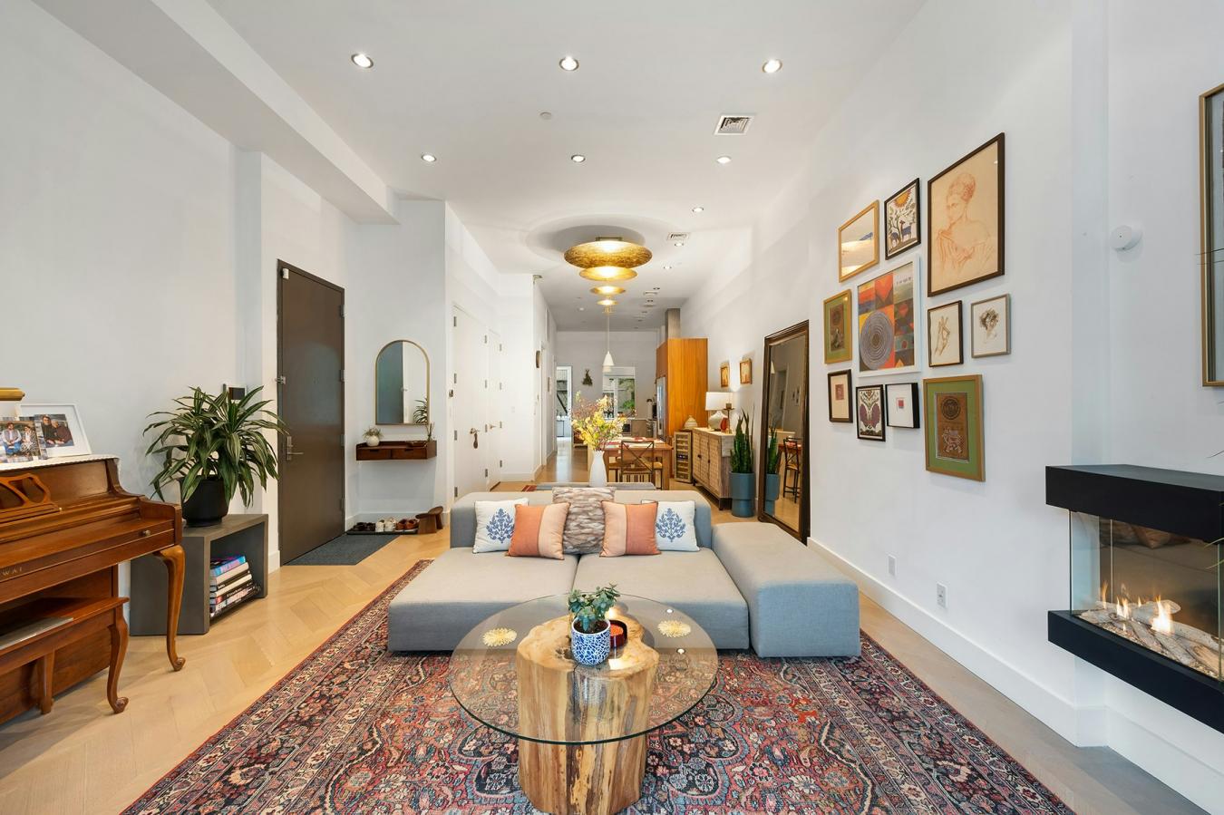 South Harlem, New York, 10027, United States, 3 Bedrooms Bedrooms, ,2 BathroomsBathrooms,Residential,For Sale,2049597