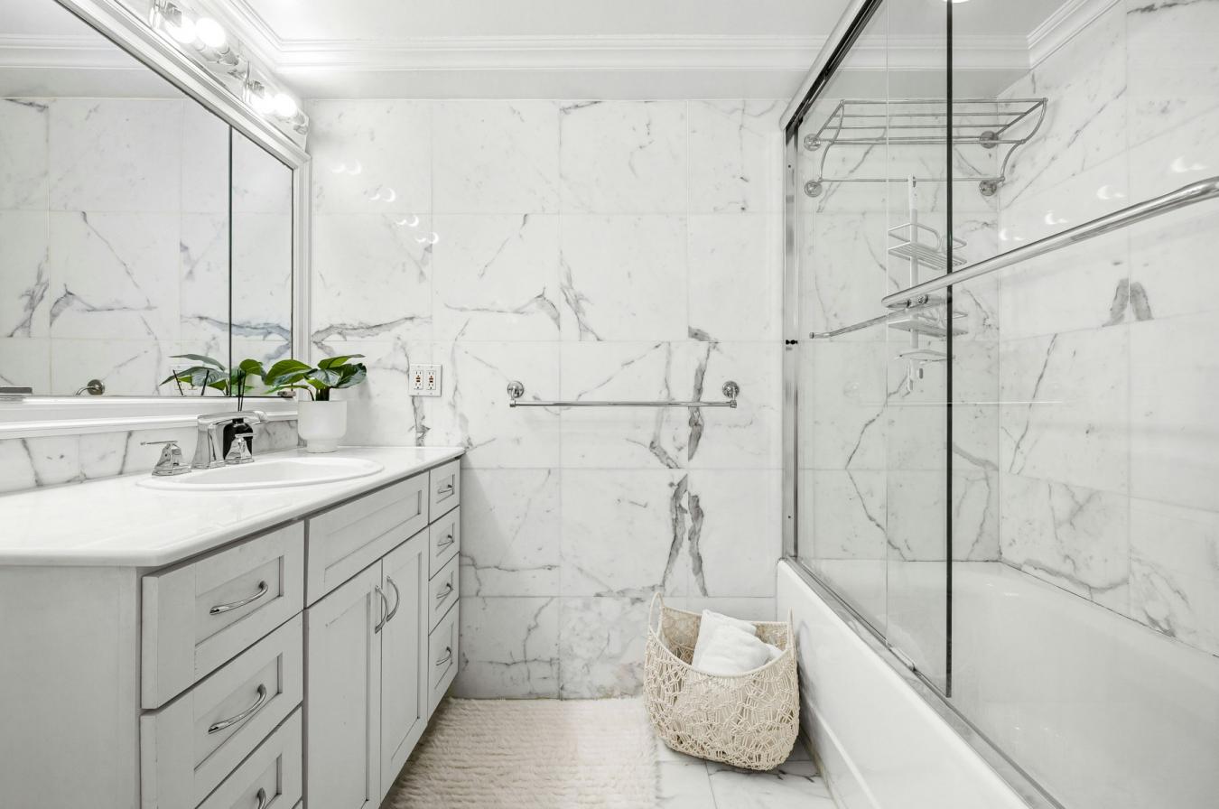 New York, New York, 10022, United States, 2 Bedrooms Bedrooms, ,2 BathroomsBathrooms,Residential,For Sale,2049596