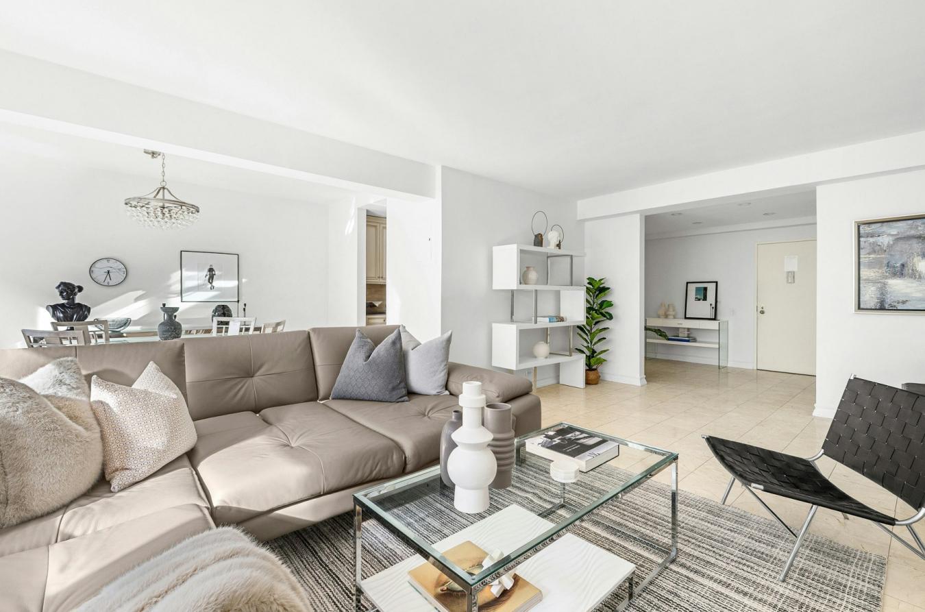New York, New York, 10022, United States, 2 Bedrooms Bedrooms, ,2 BathroomsBathrooms,Residential,For Sale,2049596