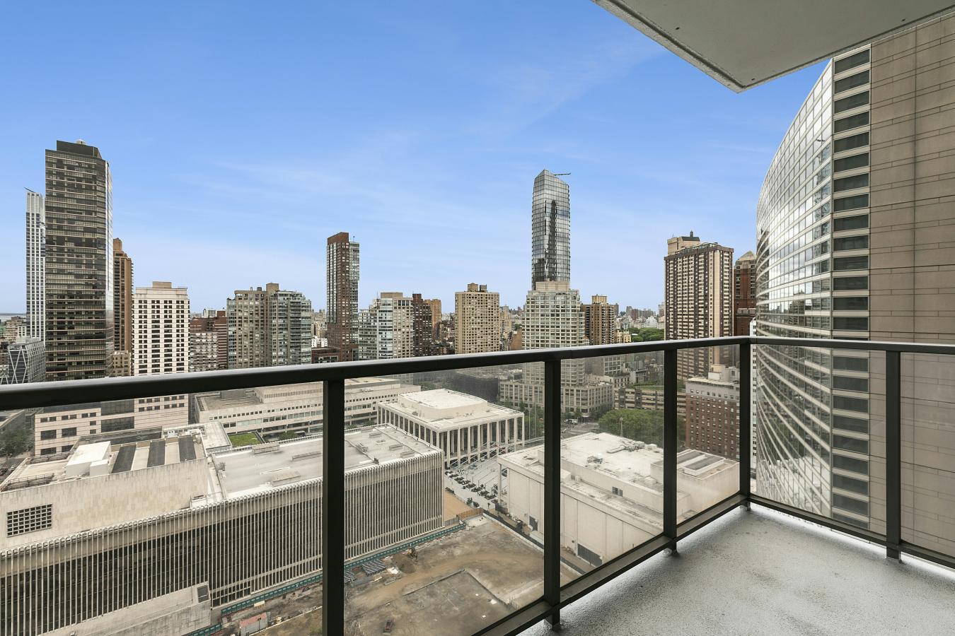 New York, New York, 10023, United States, 1 Bedroom Bedrooms, ,1 BathroomBathrooms,Residential,For Sale,2049595