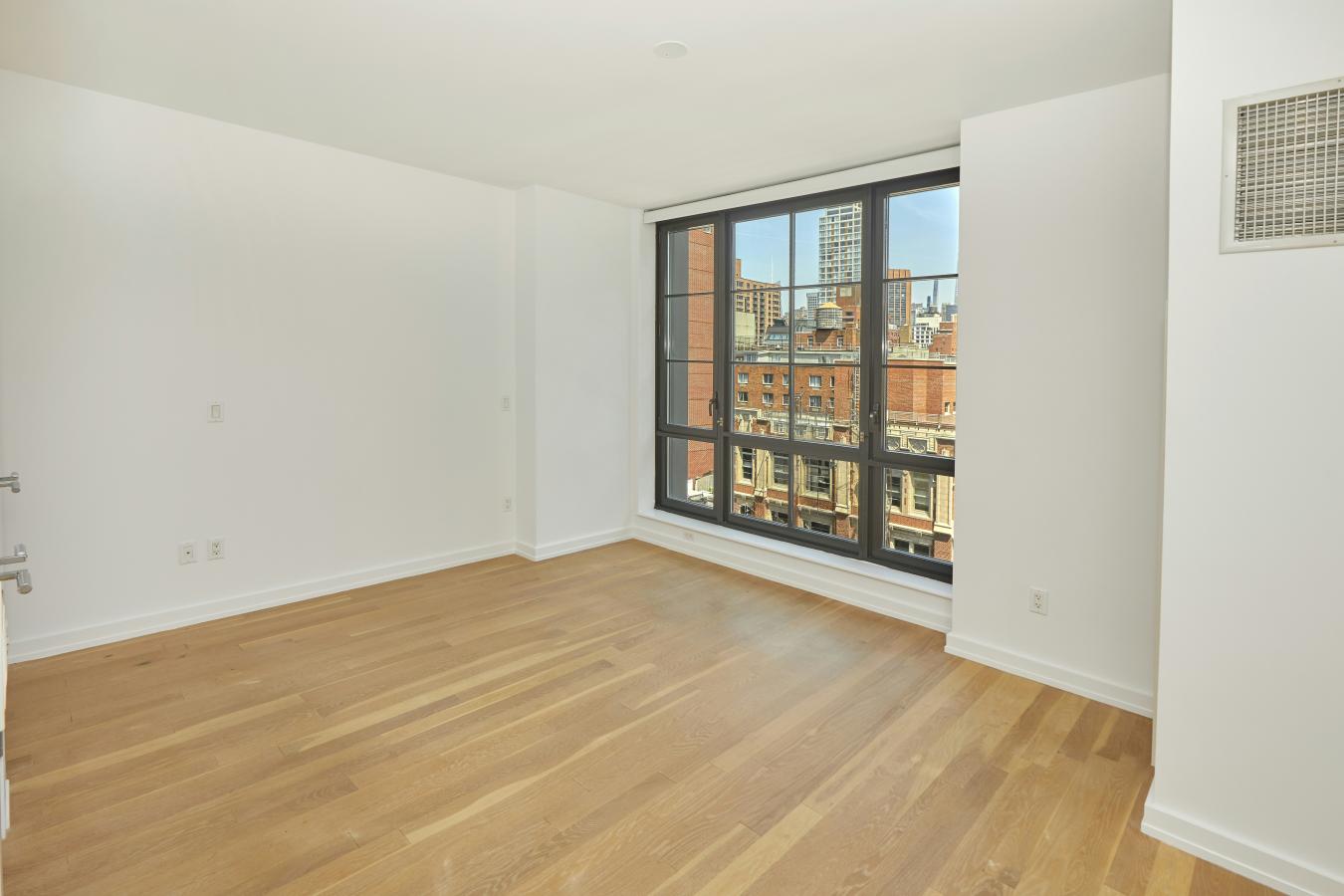 New York, New York, 10010, United States, 1 Bedroom Bedrooms, ,1 BathroomBathrooms,Residential,For Sale,2049594