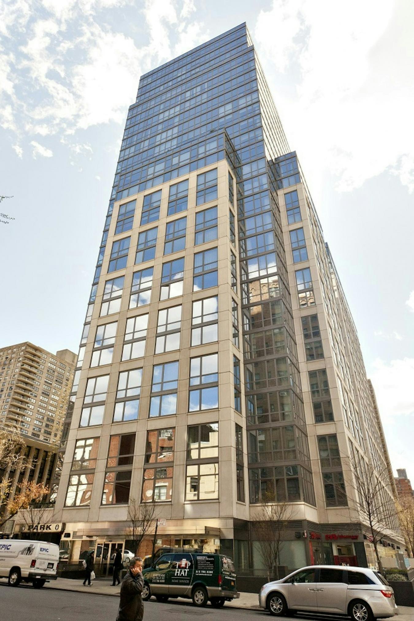 New York, New York, 10023, United States, 1 Bedroom Bedrooms, ,1 BathroomBathrooms,Residential,For Sale,2049590