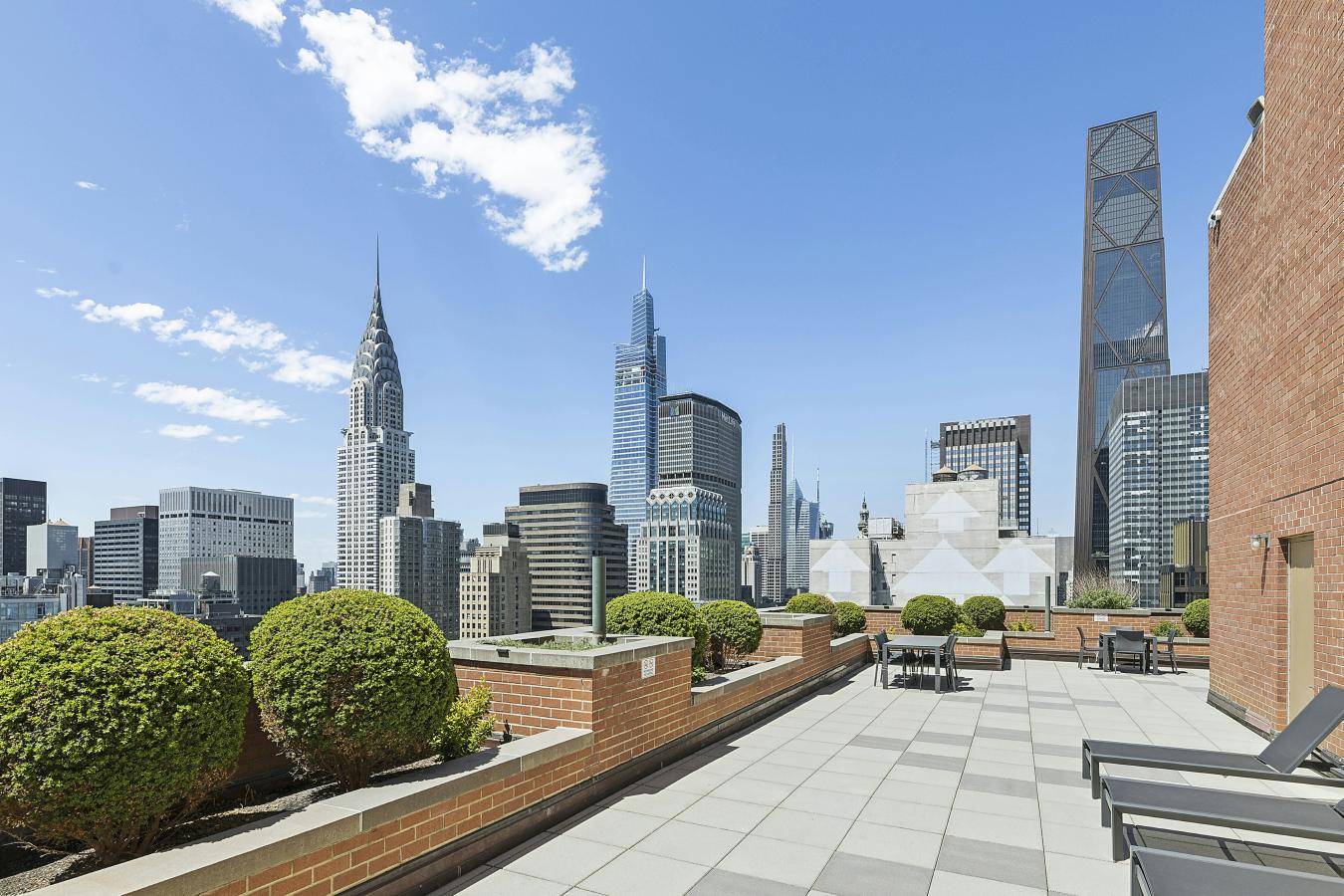 New York, New York, 10017, United States, 2 Bedrooms Bedrooms, ,2 BathroomsBathrooms,Residential,For Sale,2049589
