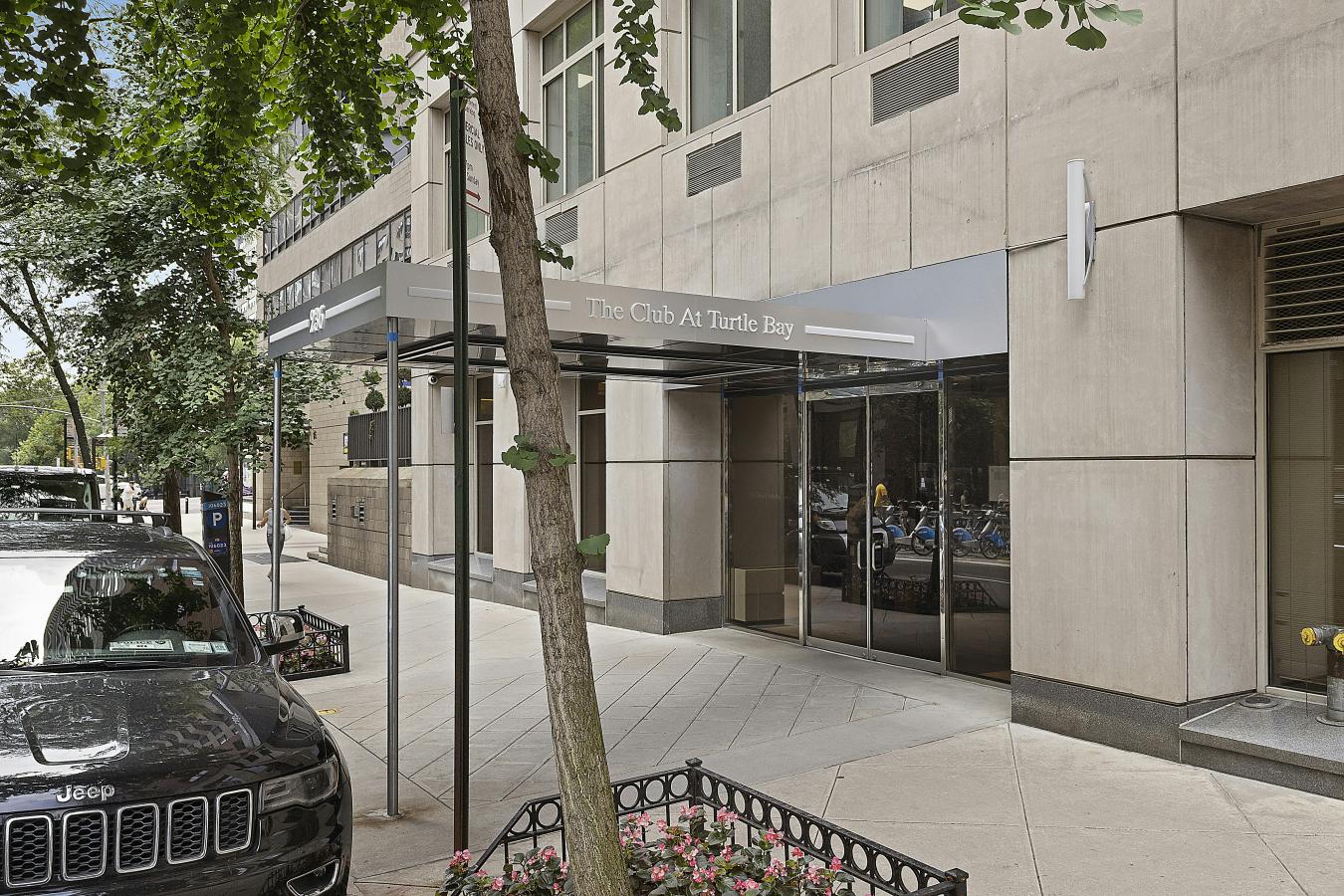 New York, New York, 10017, United States, 2 Bedrooms Bedrooms, ,2 BathroomsBathrooms,Residential,For Sale,2049589