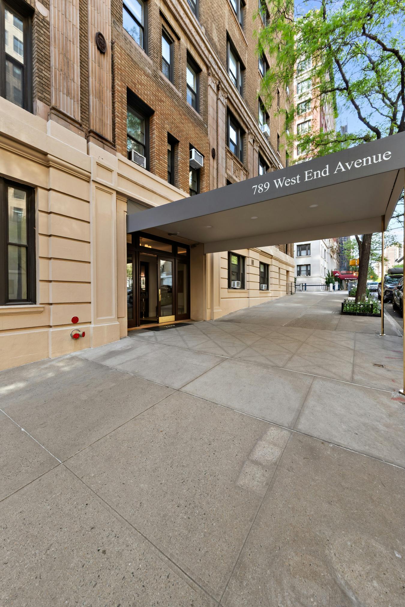 New York, New York, 10025, United States, 2 Bedrooms Bedrooms, ,1 BathroomBathrooms,Residential,For Sale,2049583