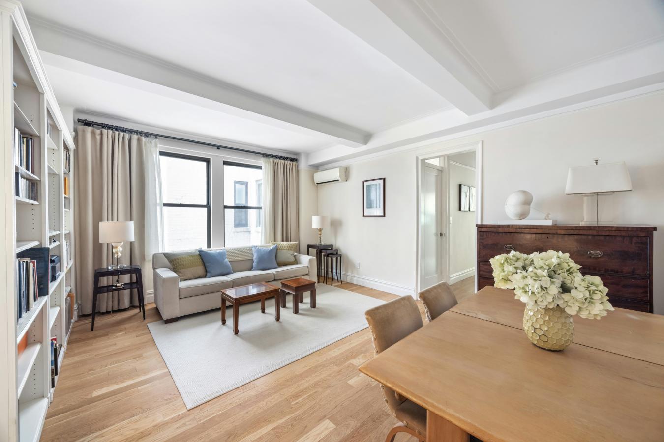 New York, New York, 10025, United States, 2 Bedrooms Bedrooms, ,1 BathroomBathrooms,Residential,For Sale,2049581