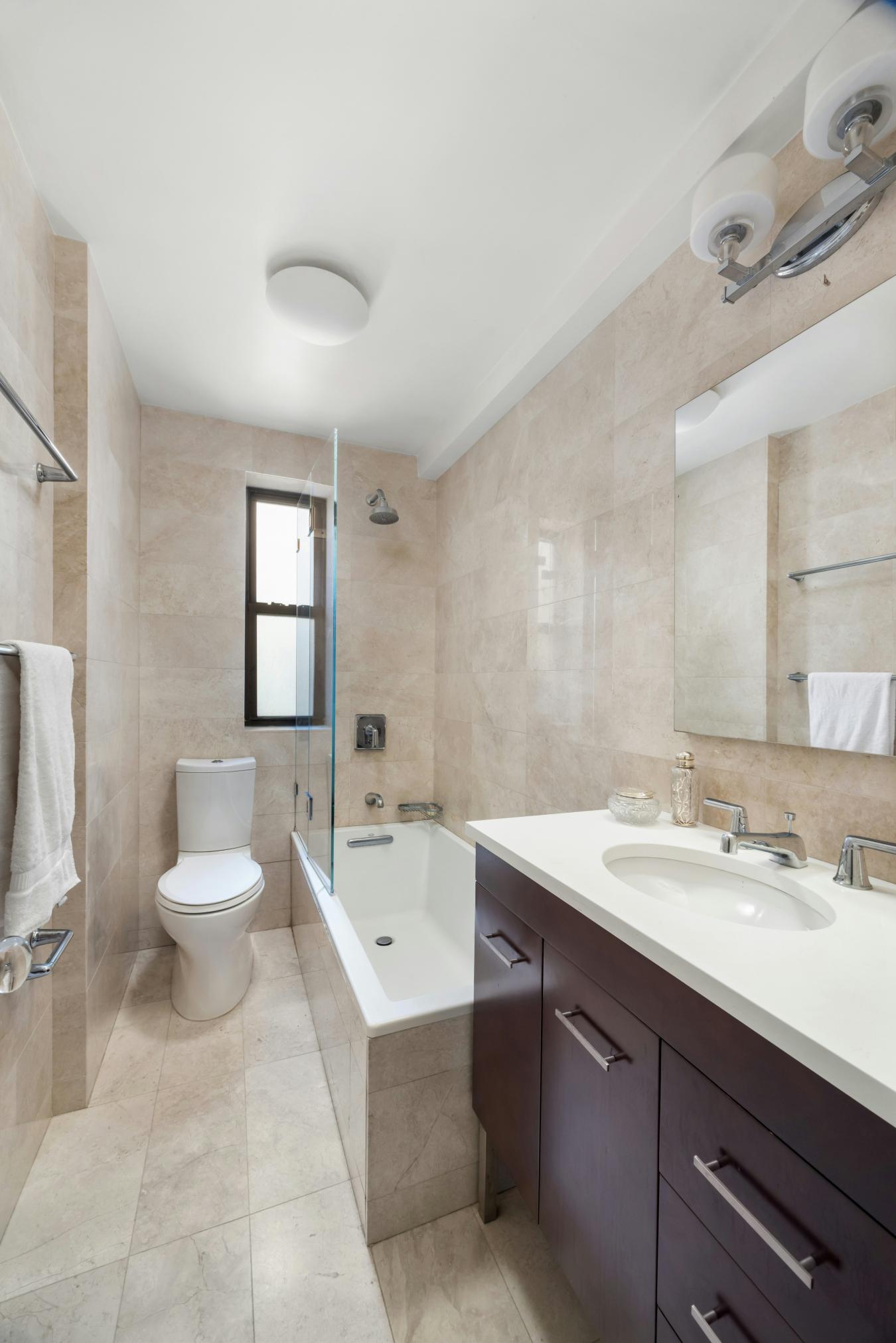 New York, New York, 10025, United States, 2 Bedrooms Bedrooms, ,1 BathroomBathrooms,Residential,For Sale,2049581
