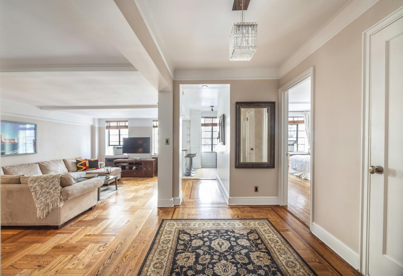 New York, New York, 10128, United States, 1 Bedroom Bedrooms, ,1 BathroomBathrooms,Residential,For Sale,2049580