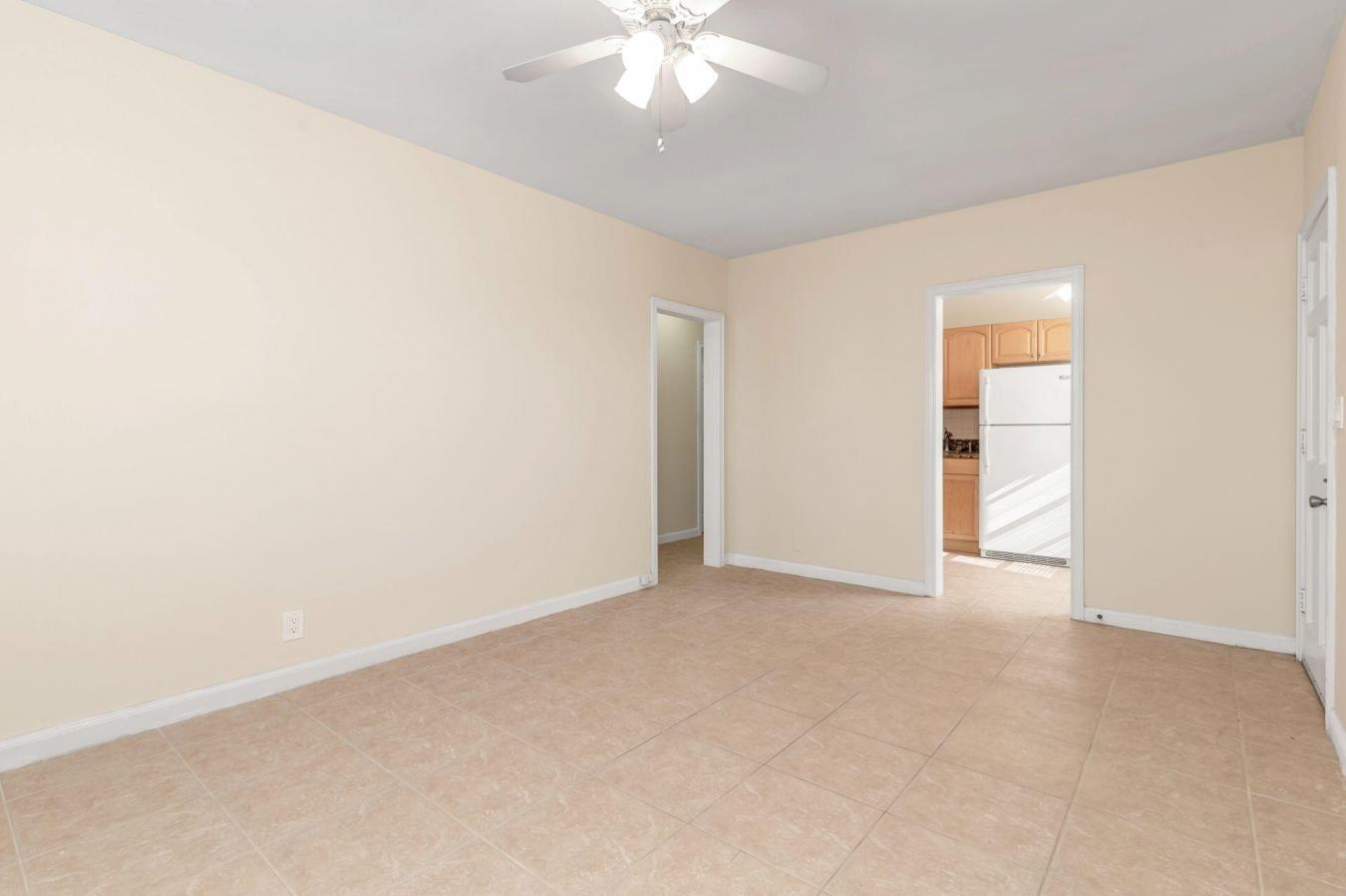 West Palm Beach, Florida, 33405, United States, 4 Bedrooms Bedrooms, ,4 BathroomsBathrooms,Residential,For Sale,2049578