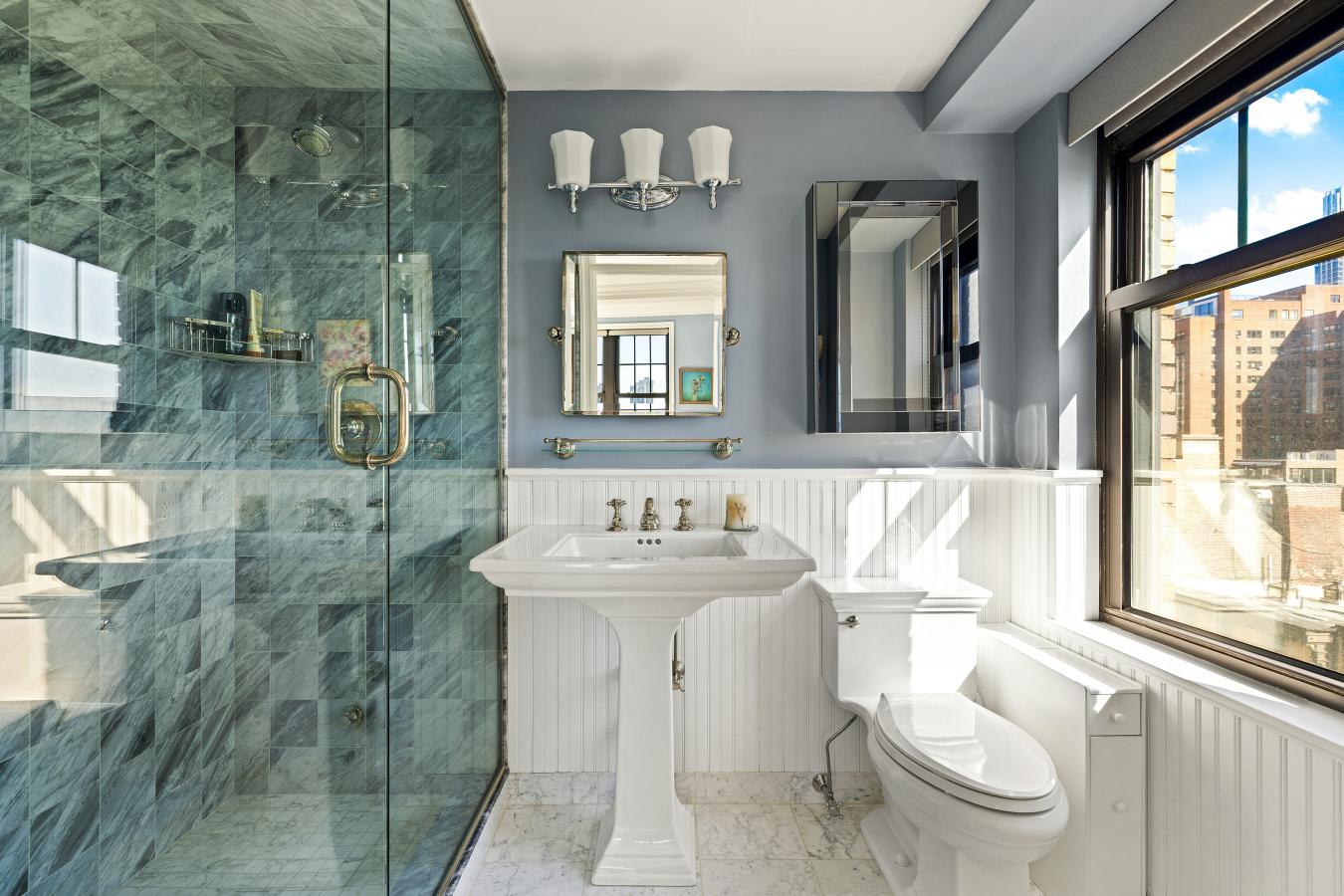 New York, New York, 10023, United States, 1 Bedroom Bedrooms, ,1 BathroomBathrooms,Residential,For Sale,2049575