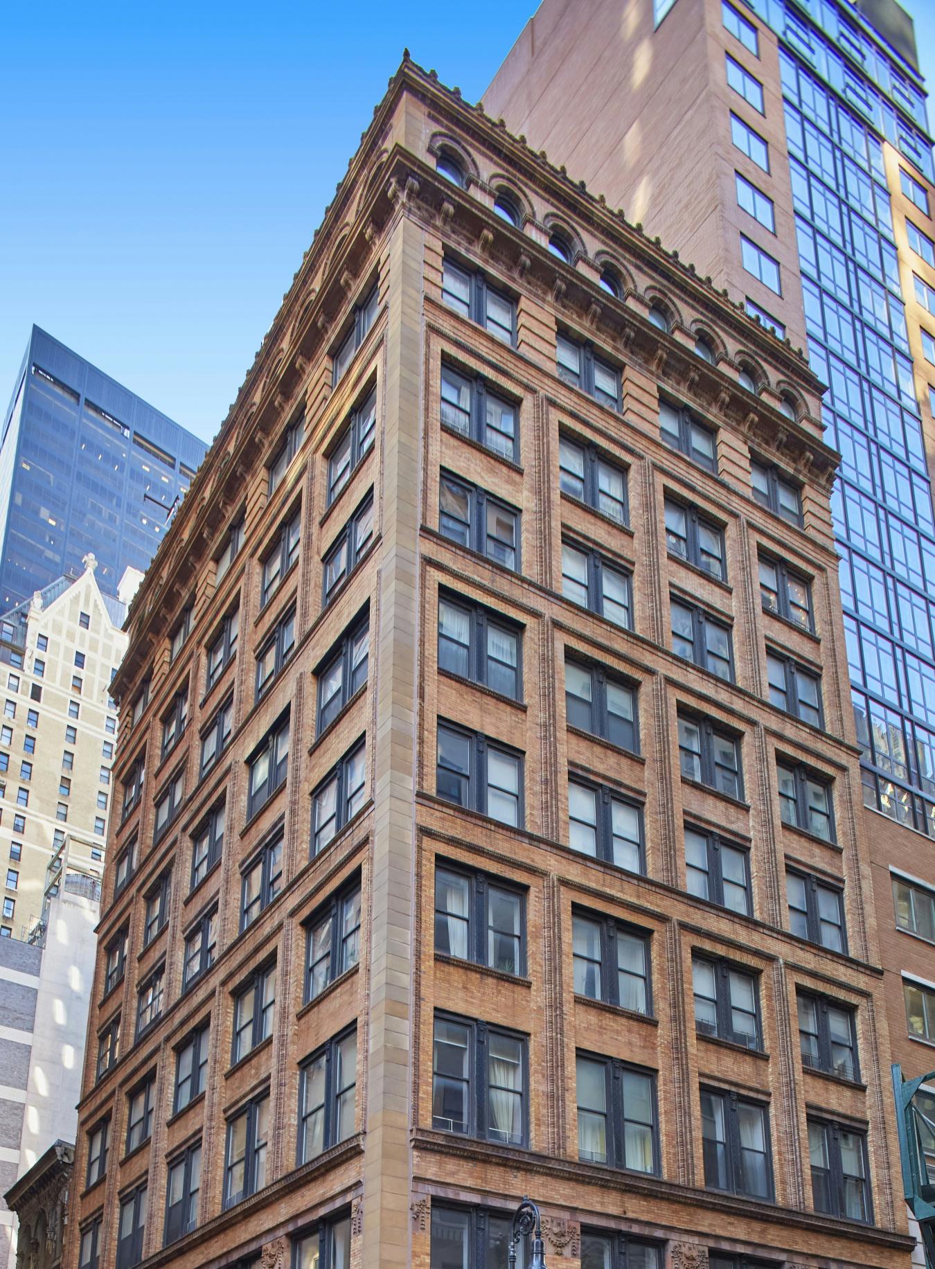Financial District, New York, 10038, United States, 2 Bedrooms Bedrooms, ,2 BathroomsBathrooms,Residential,For Sale,2049574
