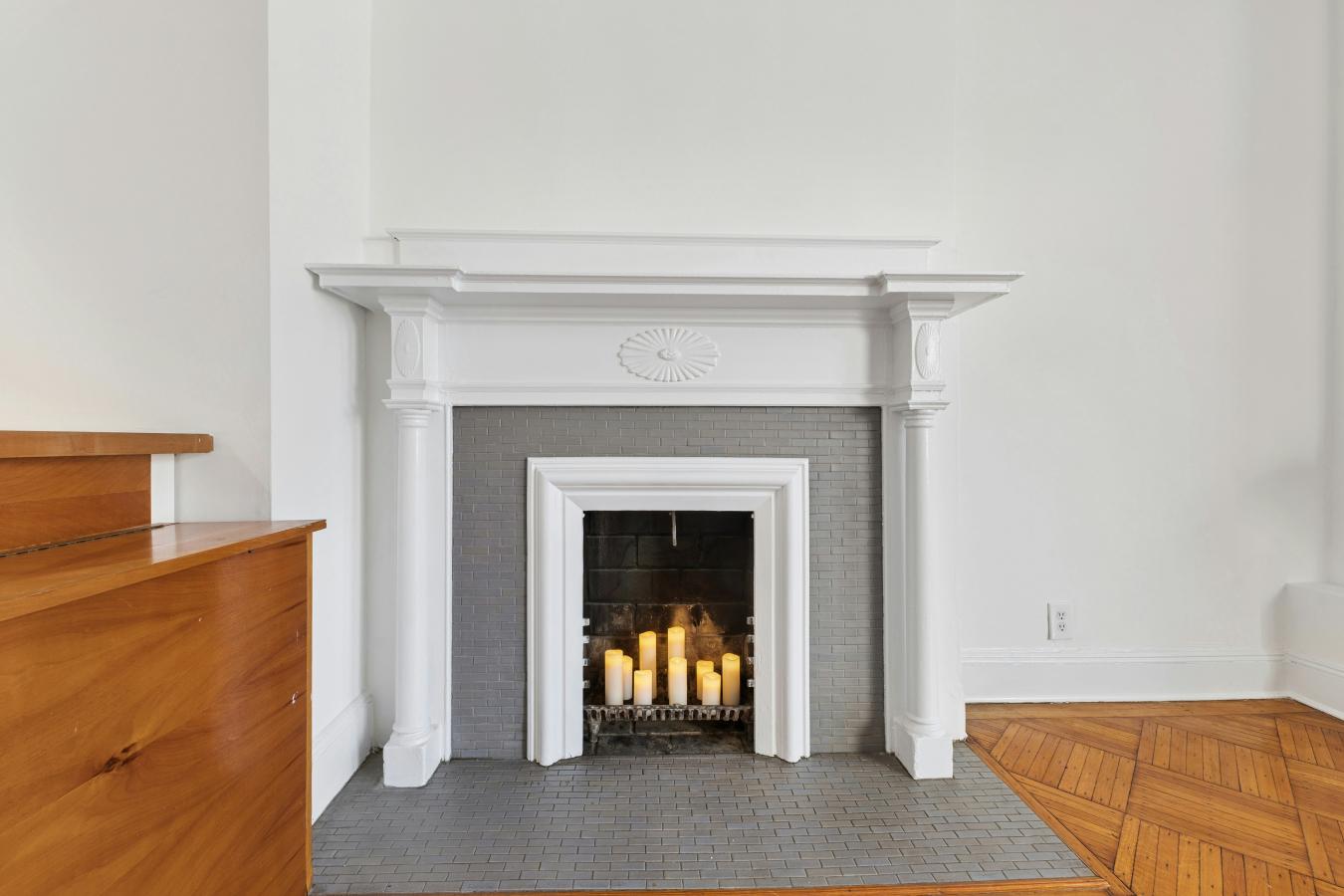 Brooklyn Heights, New York, 11201, United States, 2 Bedrooms Bedrooms, ,1 BathroomBathrooms,Residential,For Sale,2049573