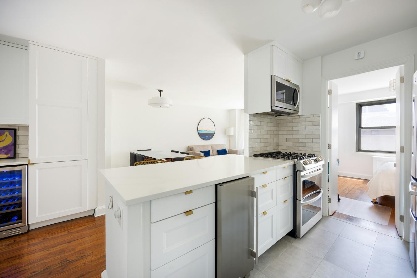 Kips Bay, New York, 10016, United States, 2 Bedrooms Bedrooms, ,1 BathroomBathrooms,Residential,For Sale,2049571