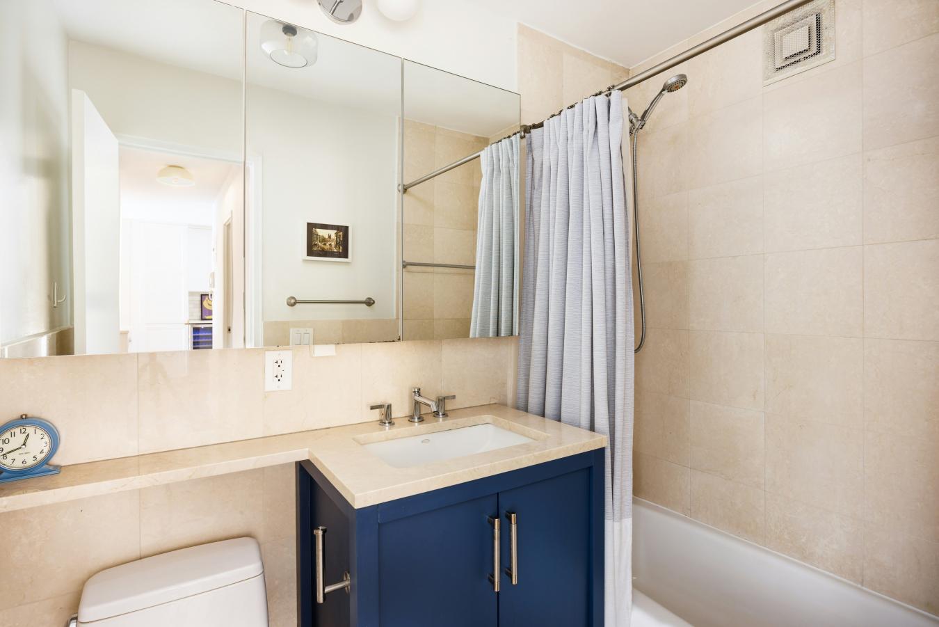 Kips Bay, New York, 10016, United States, 2 Bedrooms Bedrooms, ,1 BathroomBathrooms,Residential,For Sale,2049571