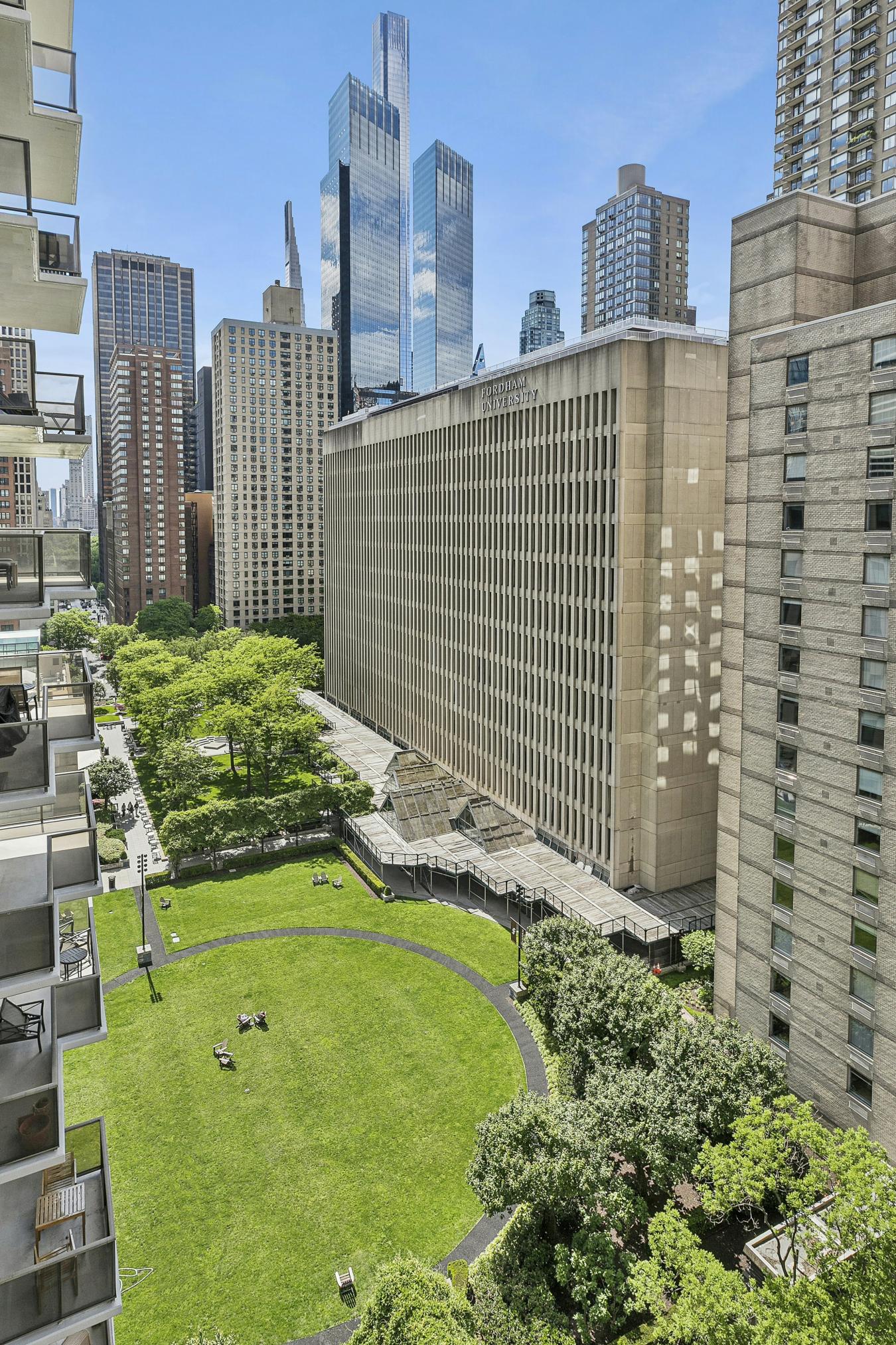 New York, New York, 10023, United States, 1 Bedroom Bedrooms, ,1 BathroomBathrooms,Residential,For Sale,2049570