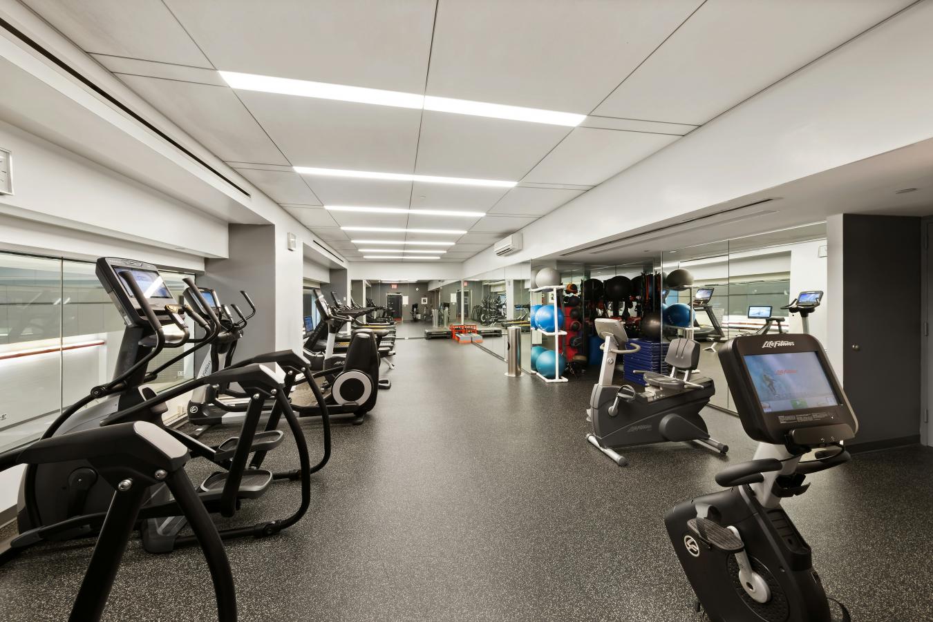 New York, New York, 10023, United States, 1 Bedroom Bedrooms, ,1 BathroomBathrooms,Residential,For Sale,2049570