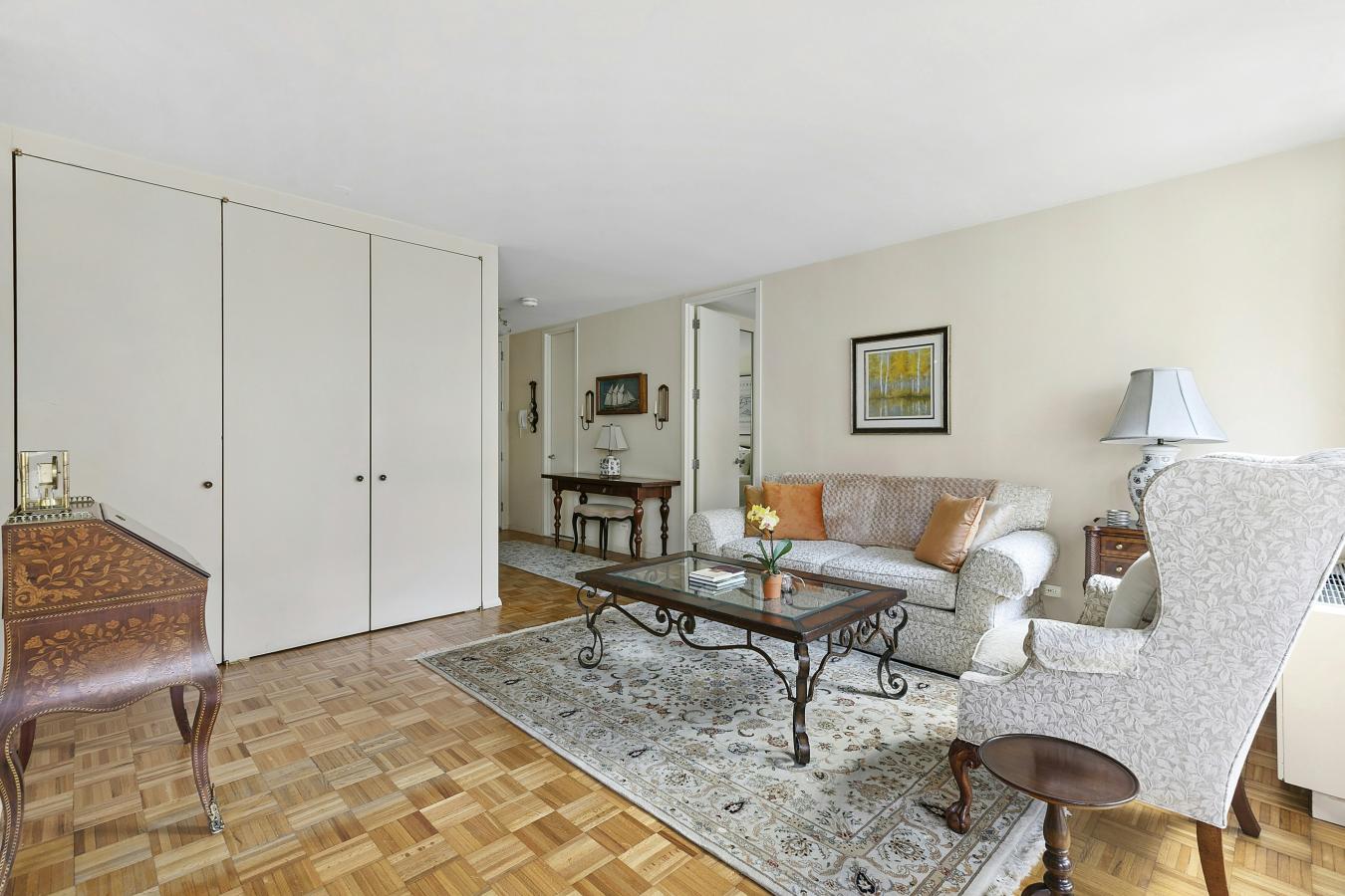New York, New York, 10023, United States, 1 Bedroom Bedrooms, ,1 BathroomBathrooms,Residential,For Sale,2049570