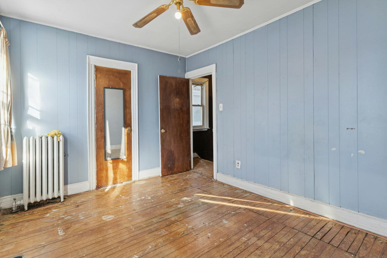 Rego Park, New York, 11374, United States, 3 Bedrooms Bedrooms, ,3 BathroomsBathrooms,Residential,For Sale,2049569