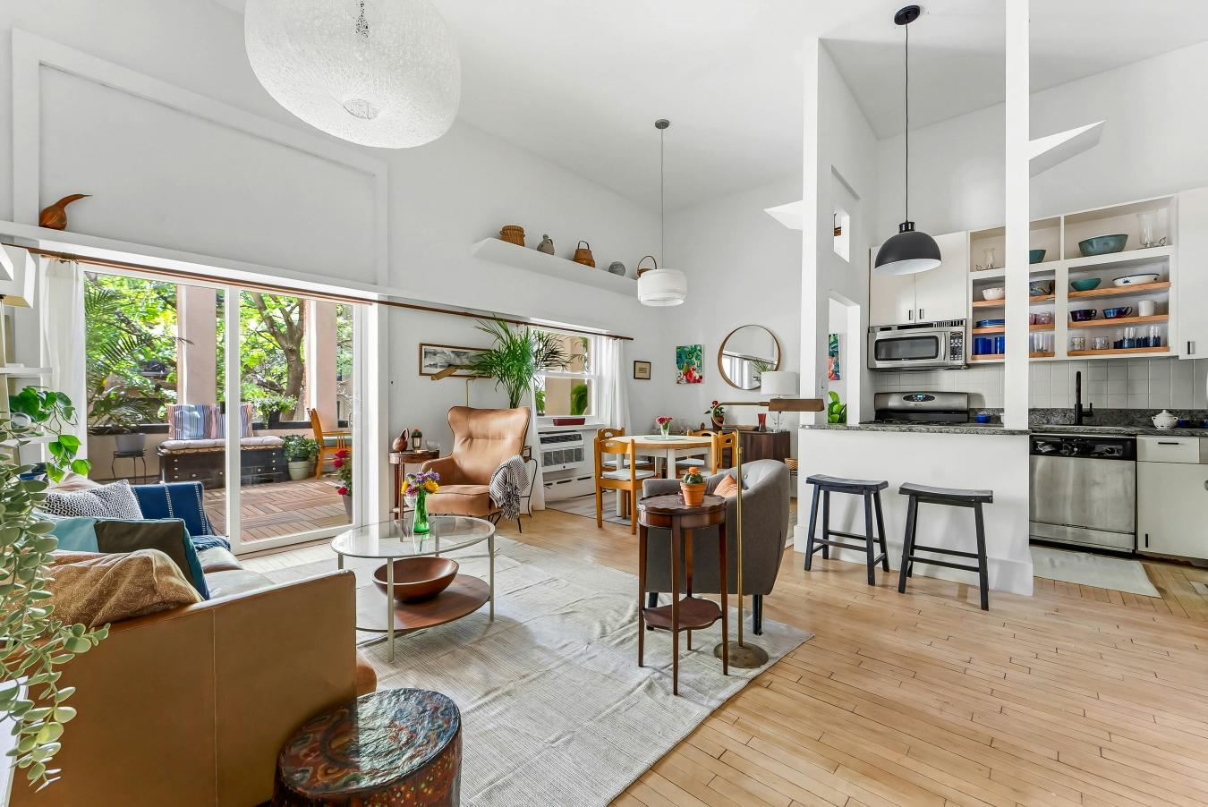 Park Slope, New York, 11215, United States, 2 Bedrooms Bedrooms, ,1 BathroomBathrooms,Residential,For Sale,2049566