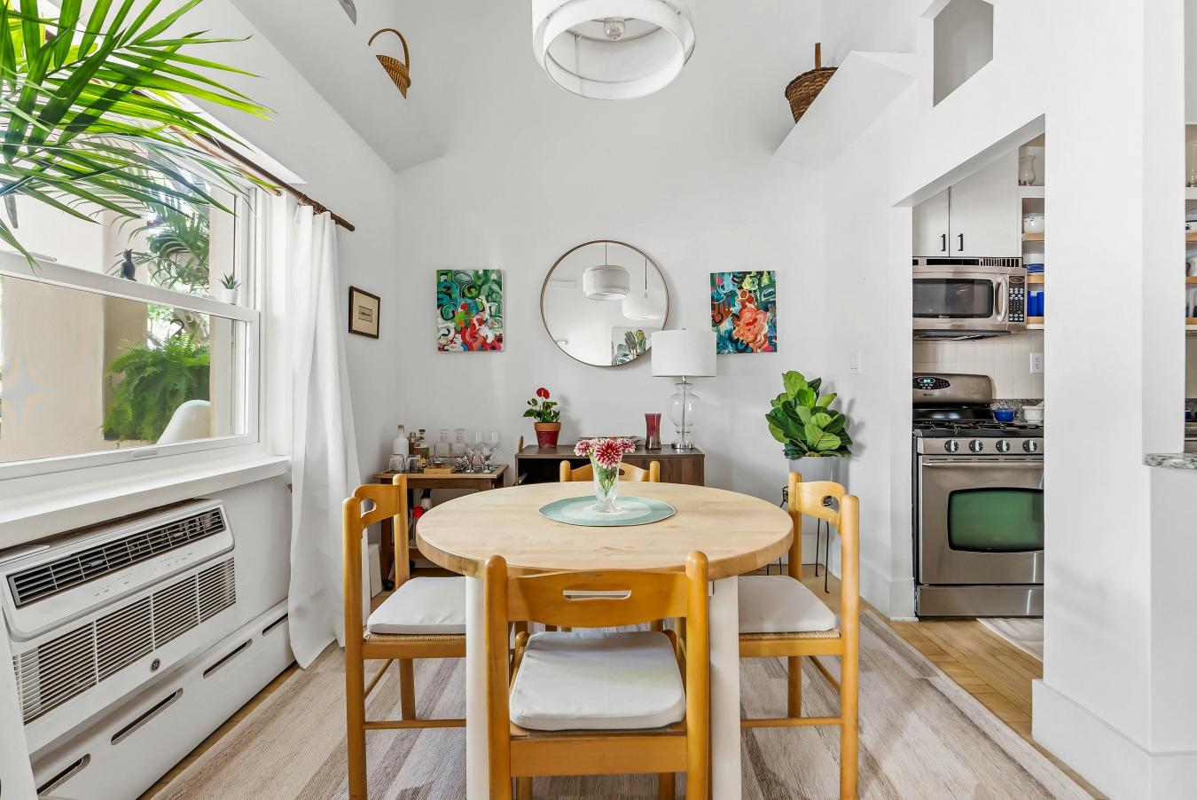 Park Slope, New York, 11215, United States, 2 Bedrooms Bedrooms, ,1 BathroomBathrooms,Residential,For Sale,2049566