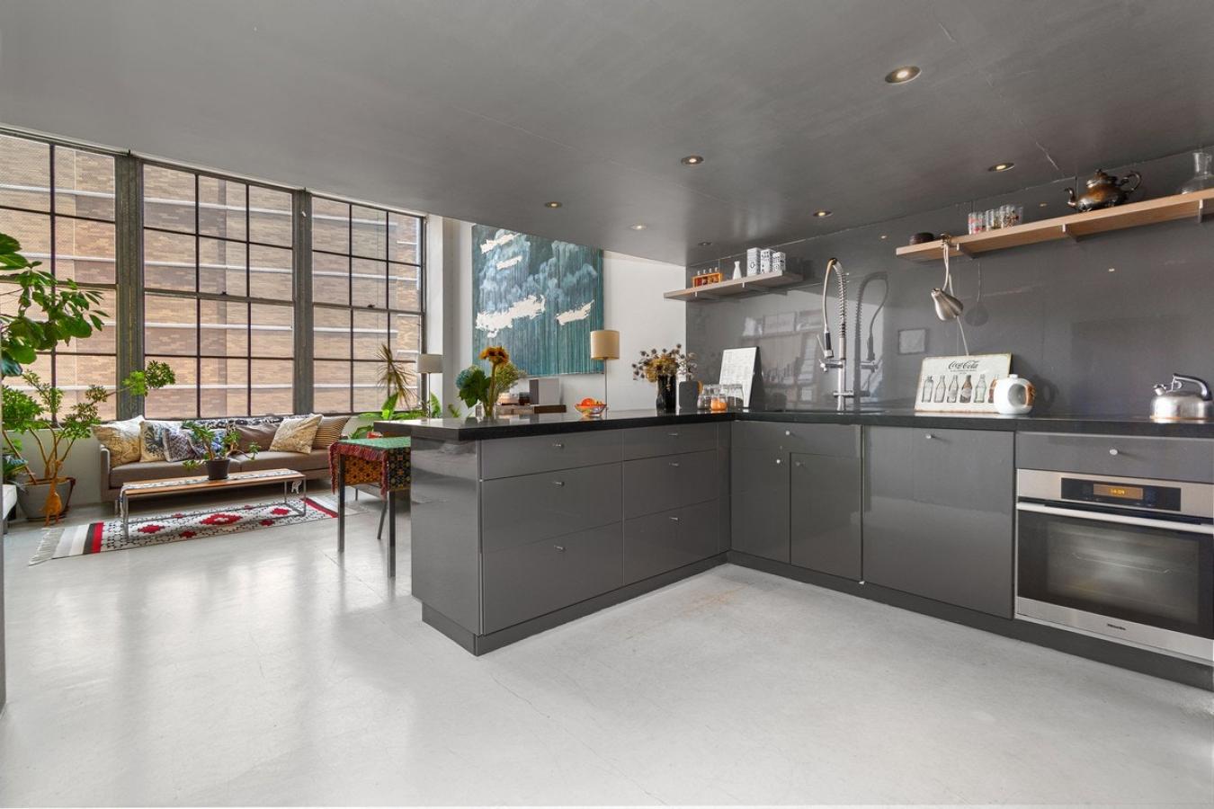 East Village, New York, 10003, United States, 1 Bedroom Bedrooms, ,1 BathroomBathrooms,Residential,For Sale,2049563