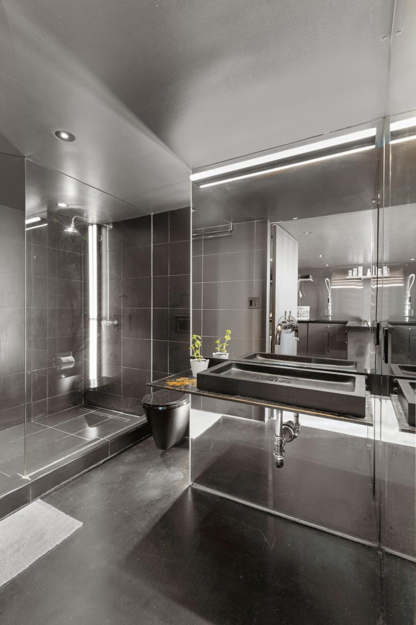 East Village, New York, 10003, United States, 1 Bedroom Bedrooms, ,1 BathroomBathrooms,Residential,For Sale,2049563