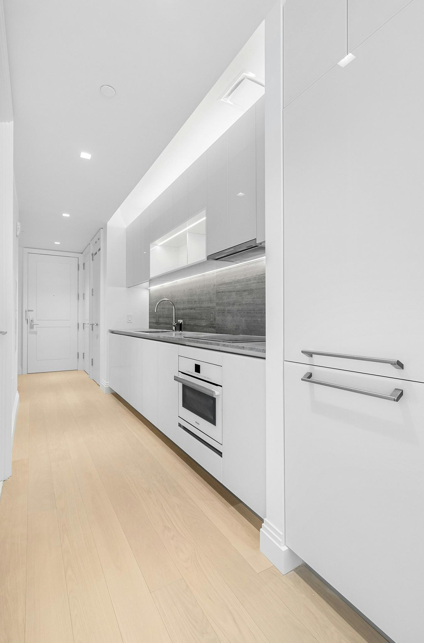 Financial District, New York, 10004, United States, ,1 BathroomBathrooms,Residential,For Sale,2049562