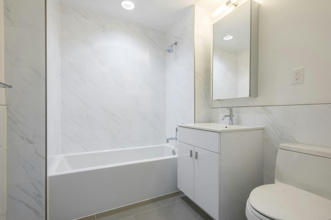 Harlem, New York, 10027, United States, 2 Bedrooms Bedrooms, ,2 BathroomsBathrooms,Residential,For Sale,2049560