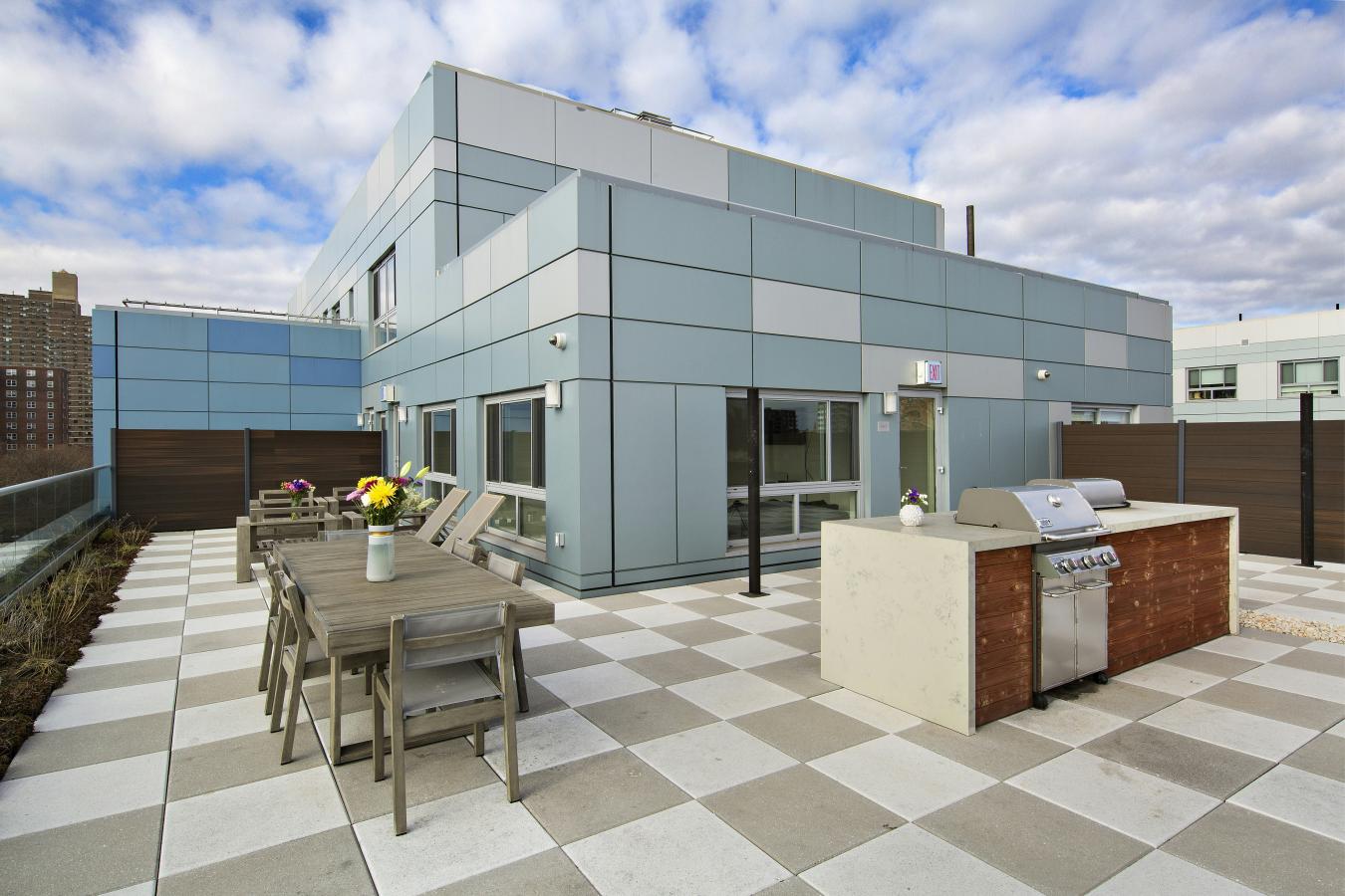 Harlem, New York, 10027, United States, 2 Bedrooms Bedrooms, ,2 BathroomsBathrooms,Residential,For Sale,2049560