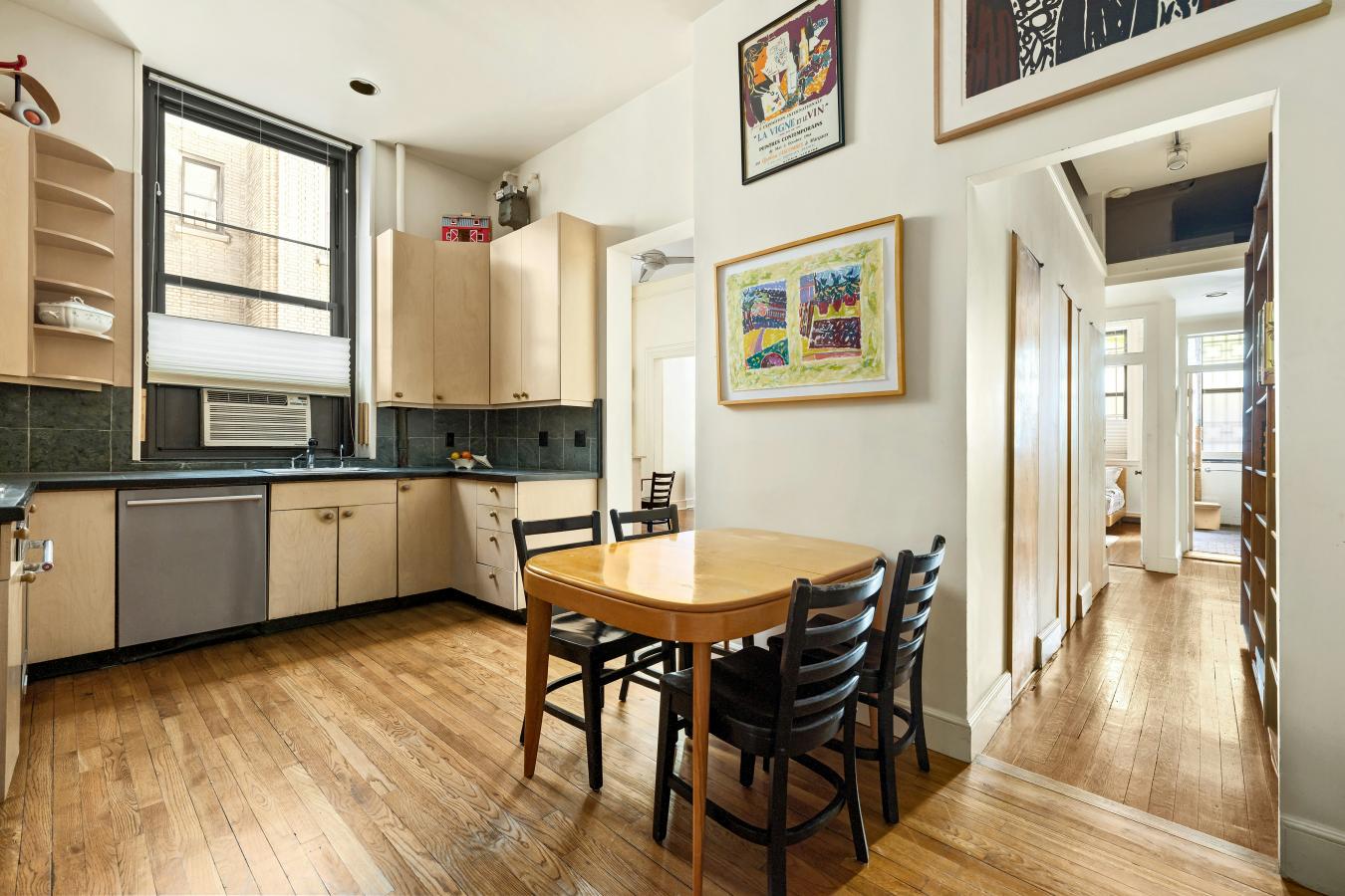 New York, New York, 10025, United States, 1 Bedroom Bedrooms, ,1 BathroomBathrooms,Residential,For Sale,2049561