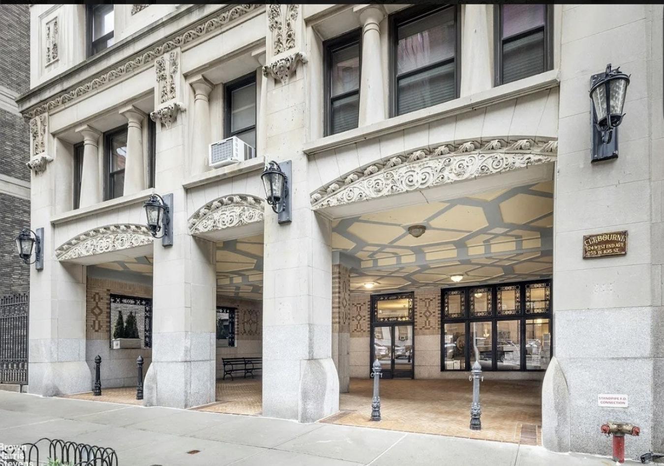 New York, New York, 10025, United States, 1 Bedroom Bedrooms, ,1 BathroomBathrooms,Residential,For Sale,2049561